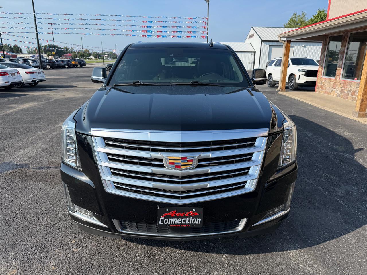 Cadillac Escalade 4WD 4dr Platinum 2019