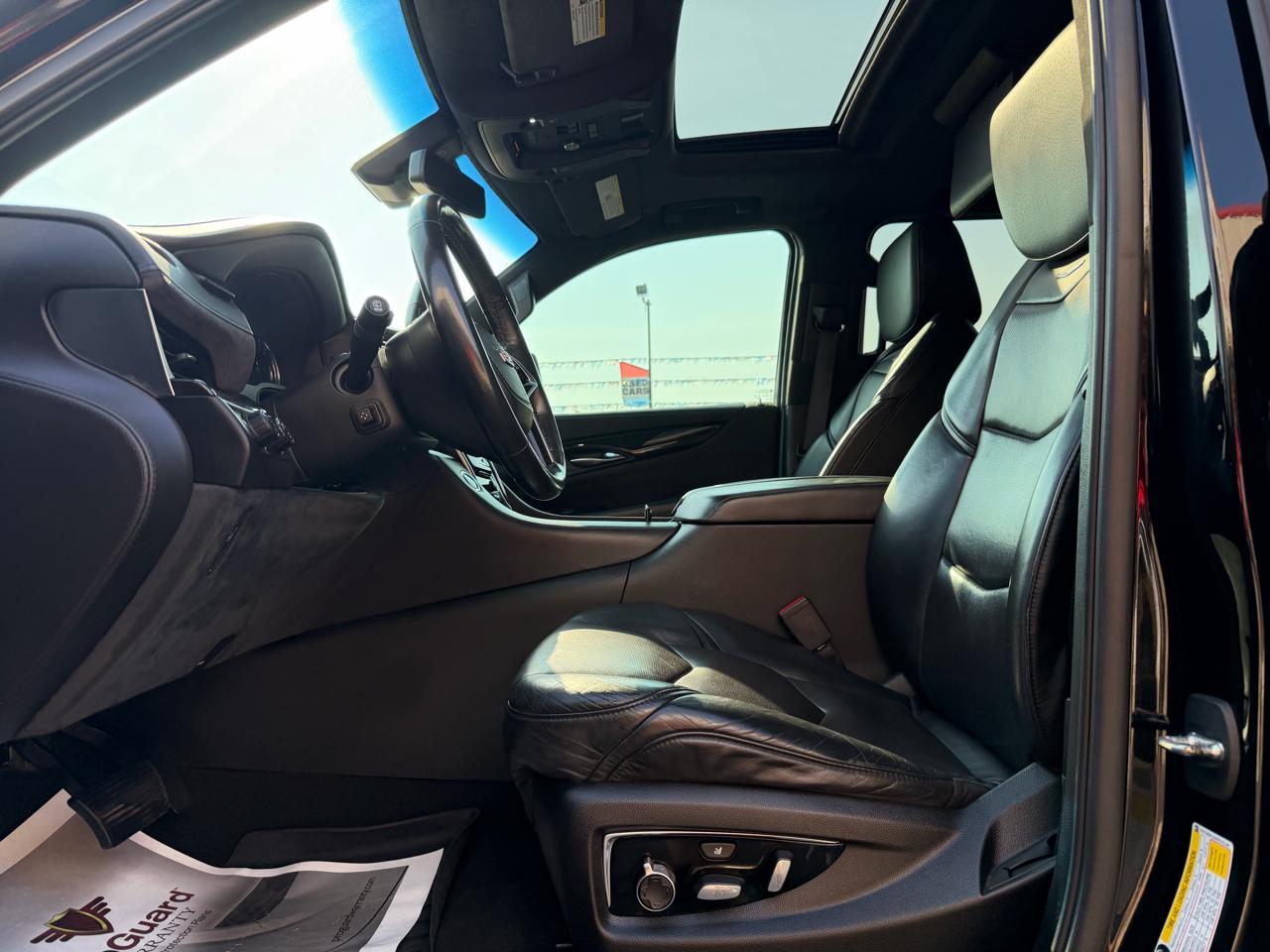 Cadillac Escalade 4WD 4dr Platinum 2019