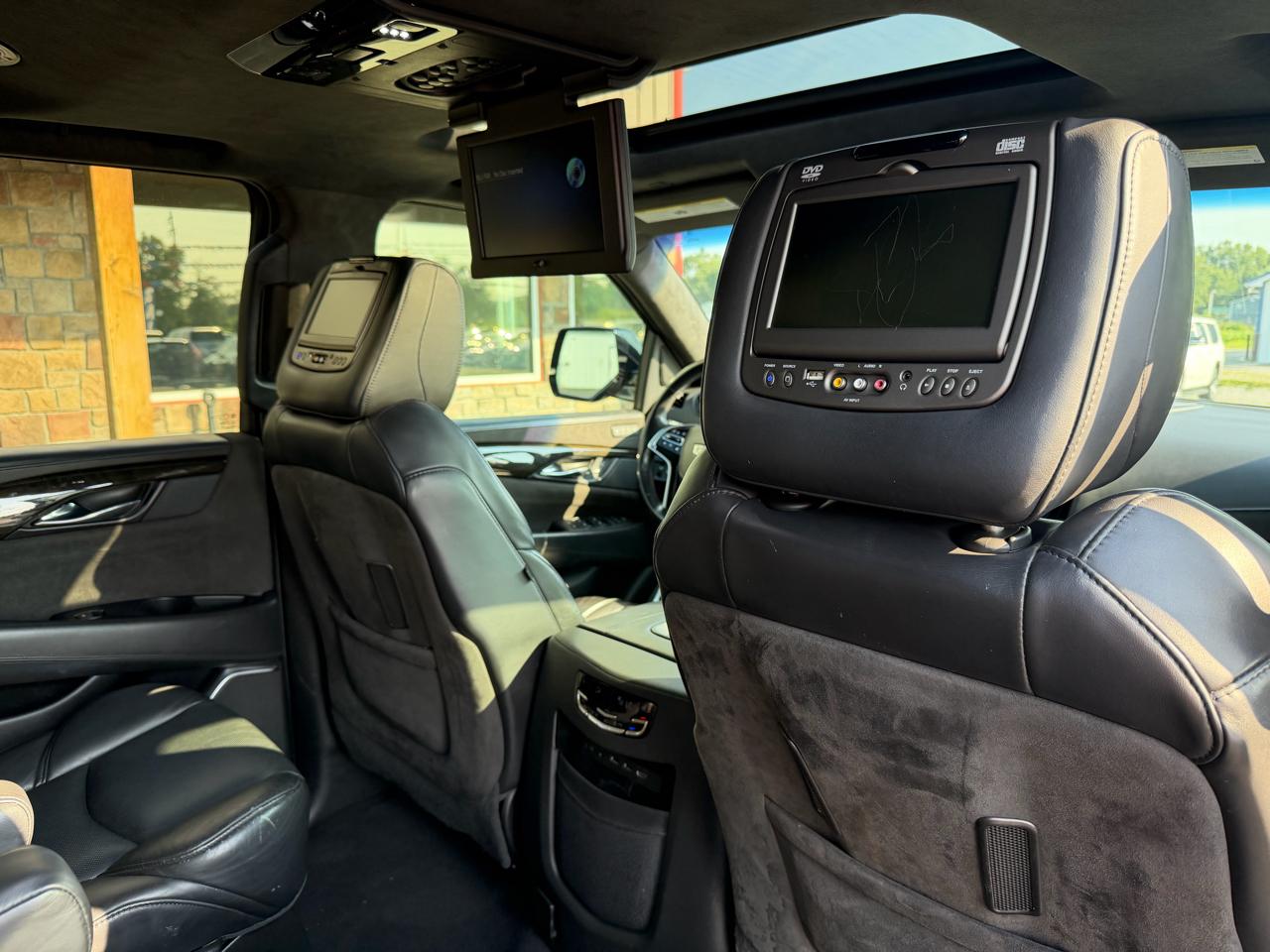 Cadillac Escalade 4WD 4dr Platinum 2019