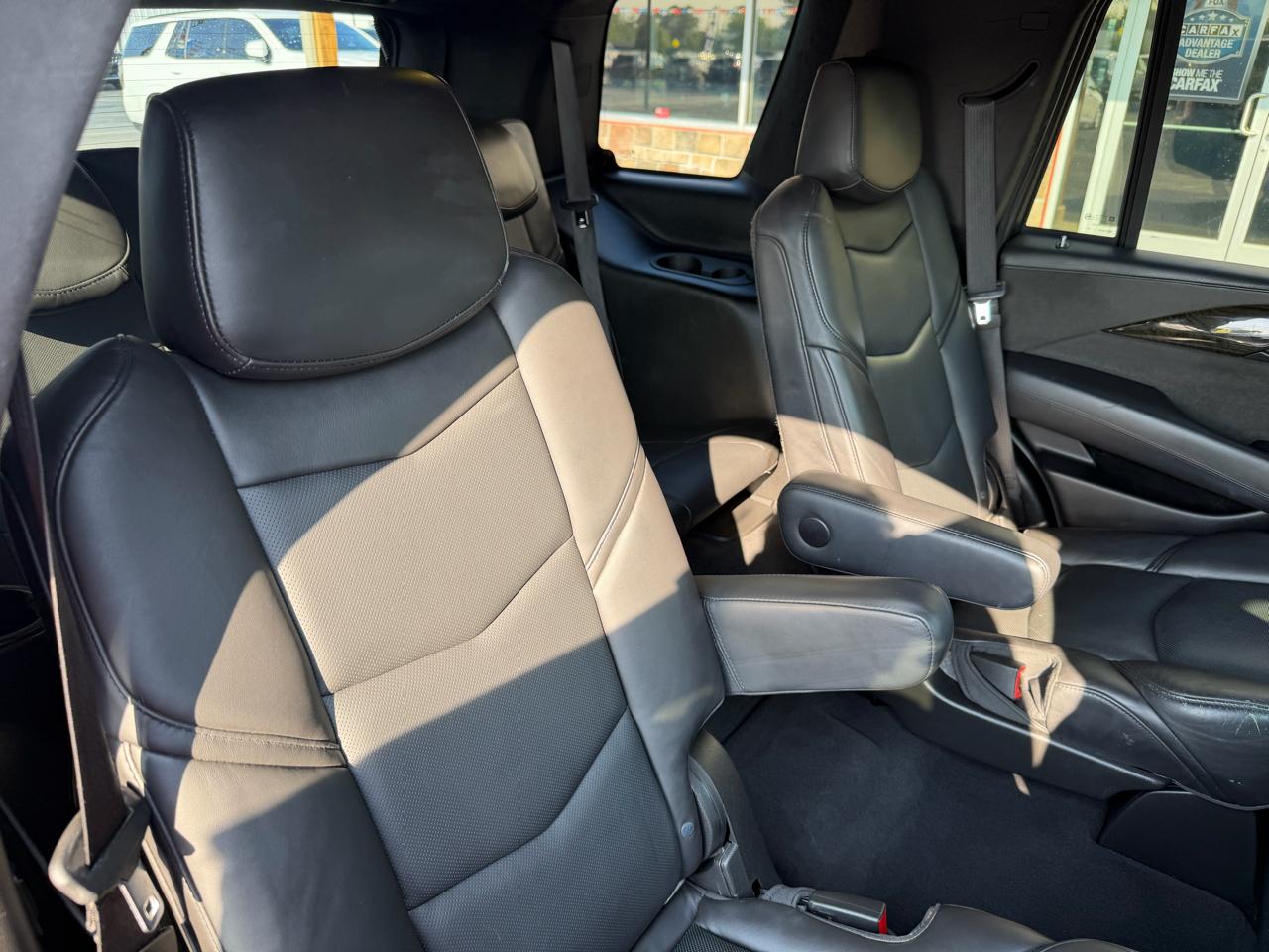 Cadillac Escalade 4WD 4dr Platinum 2019