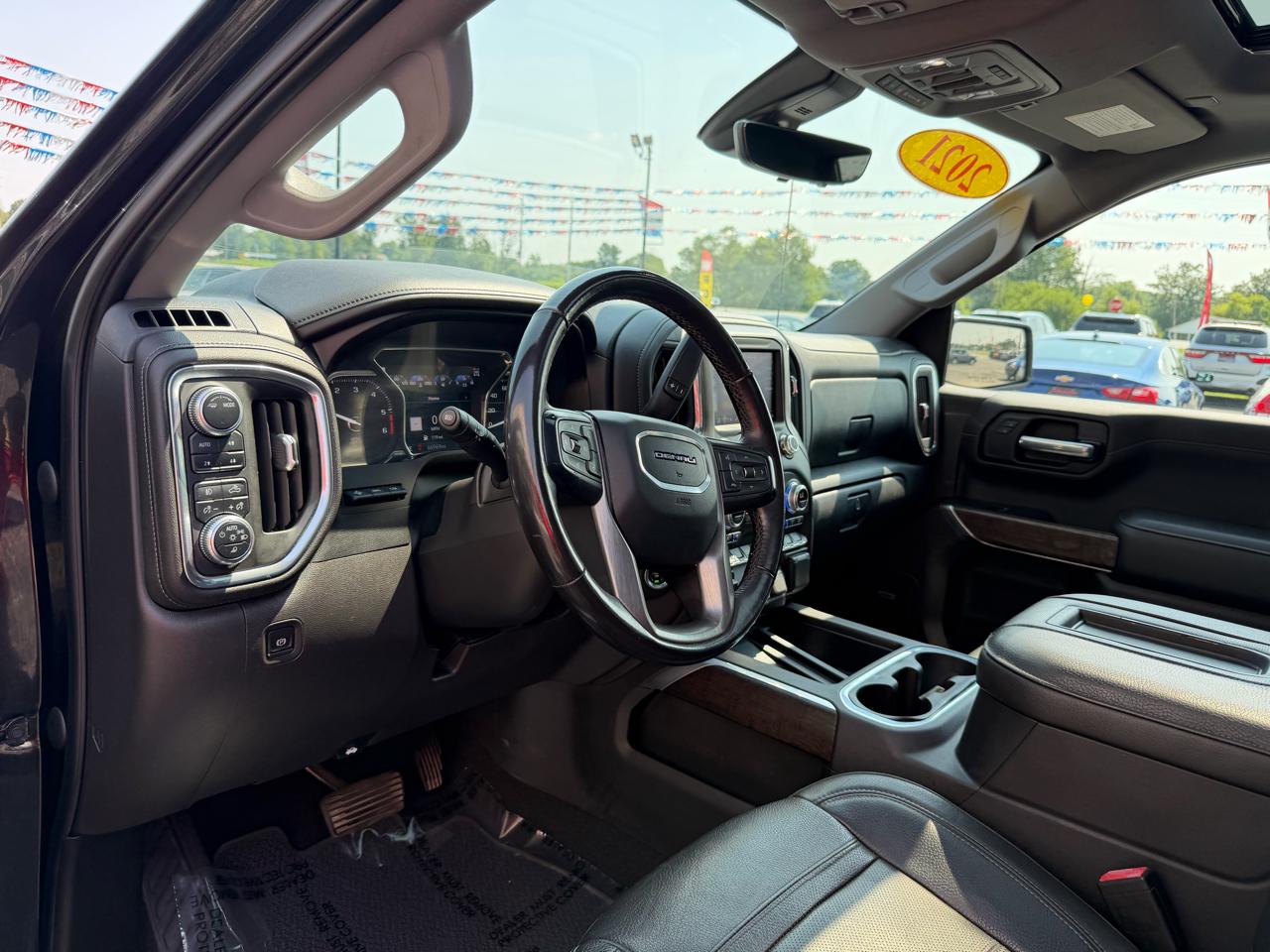 GMC Sierra 1500 4WD Crew Cab 147" Denali 2021