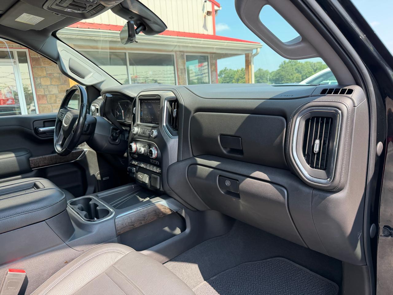 GMC Sierra 1500 4WD Crew Cab 147" Denali 2021