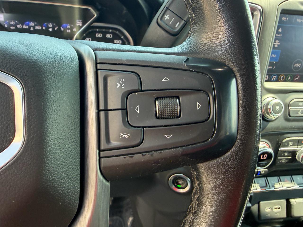 GMC Sierra 1500 4WD Crew Cab 147" Denali 2021