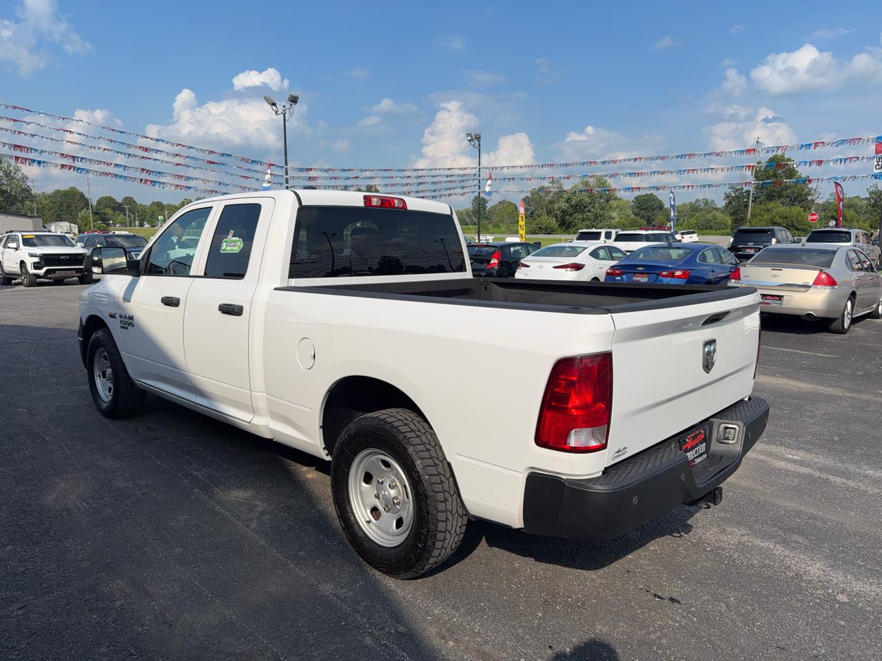RAM 1500 Classic Tradesman 4x2 Quad Cab 6'4" Box 2024