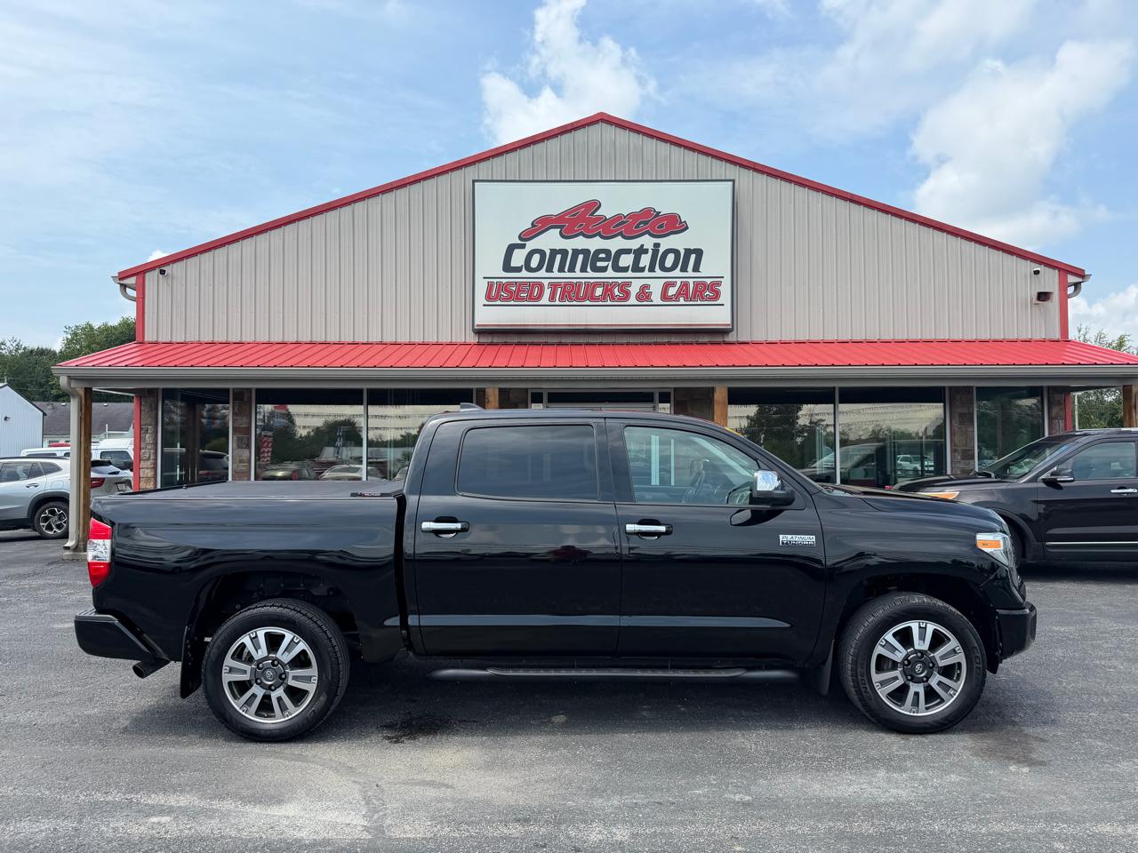 Toyota Tundra 4WD 1794 Edition CrewMax 5.5' Bed 5.7L (Natl) 2020