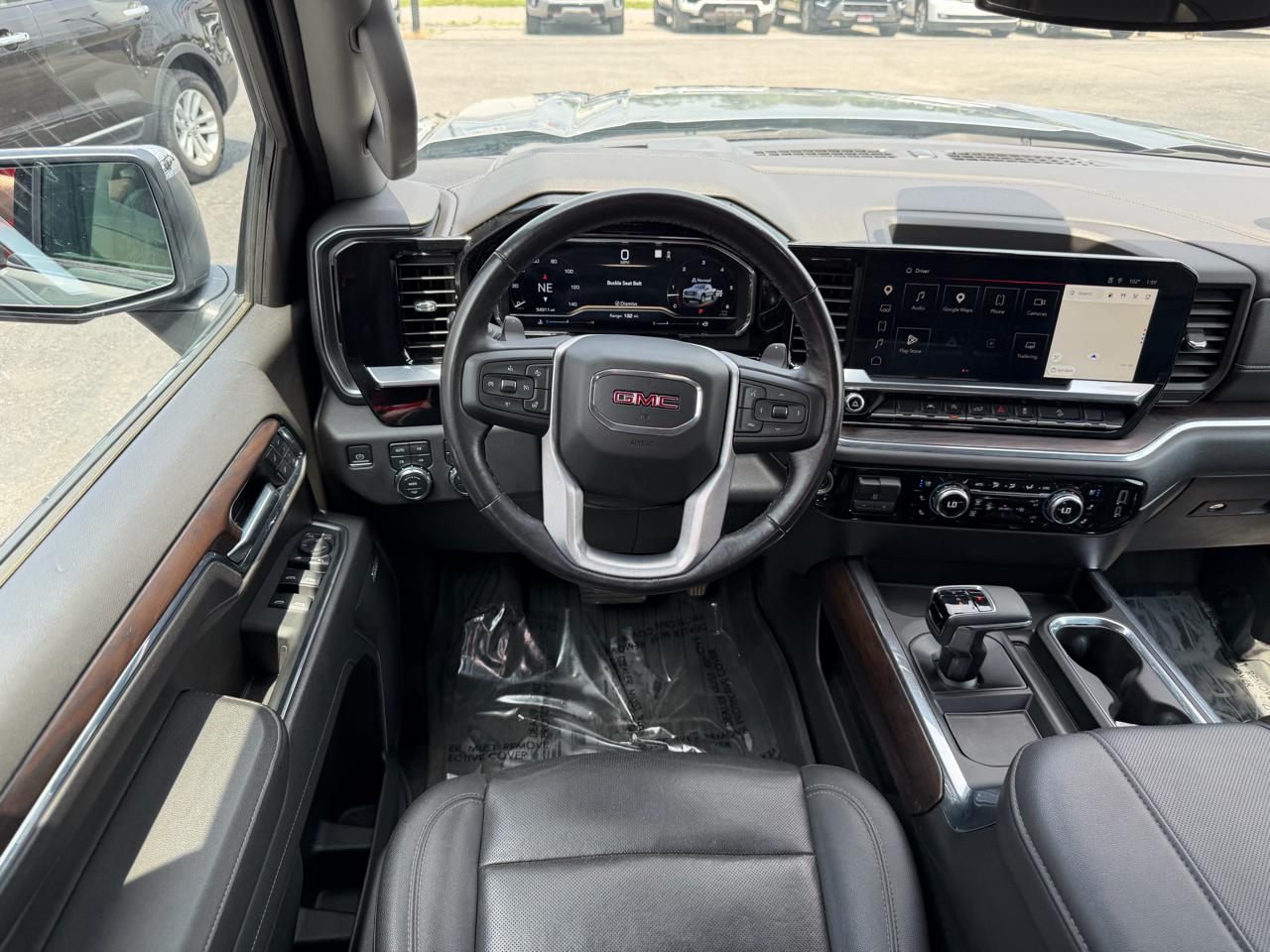 GMC Sierra 1500 4WD Crew Cab 147" SLT 2023