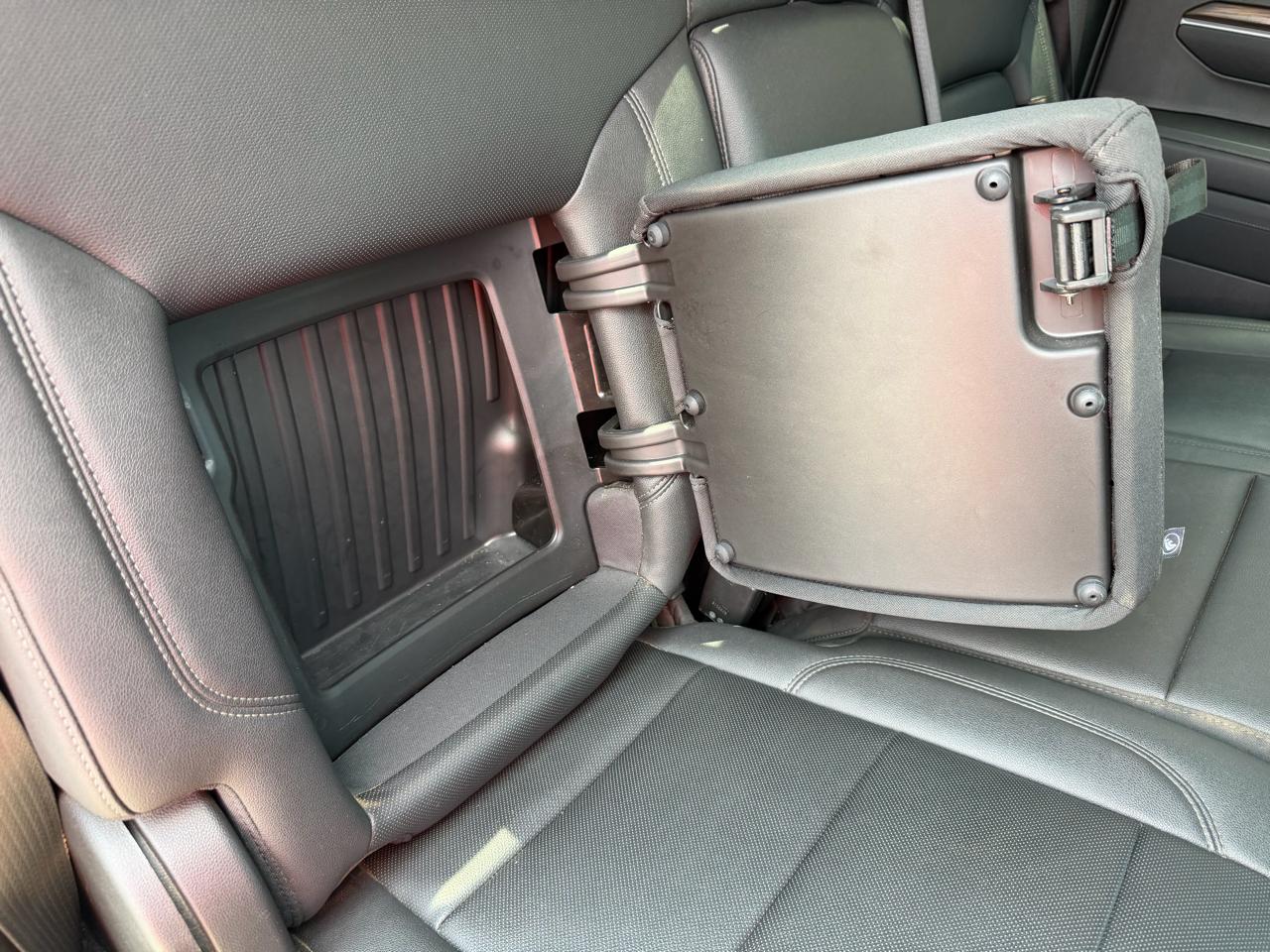 GMC Sierra 1500 4WD Crew Cab 147" SLT 2023