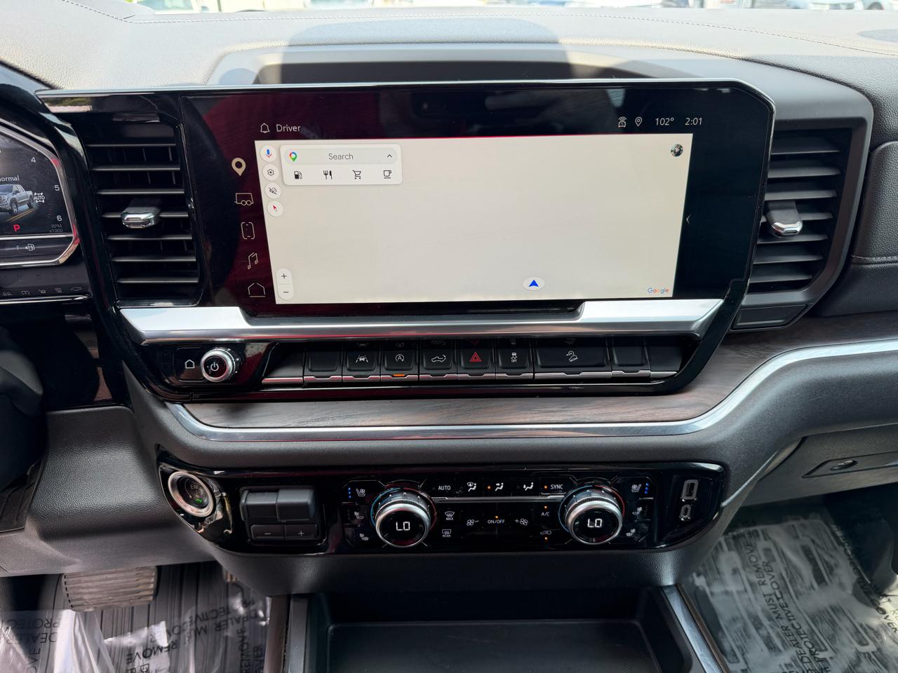 GMC Sierra 1500 4WD Crew Cab 147" SLT 2023