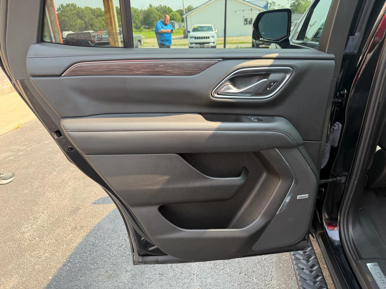 Chevrolet Tahoe 4WD 4dr Z71 2023