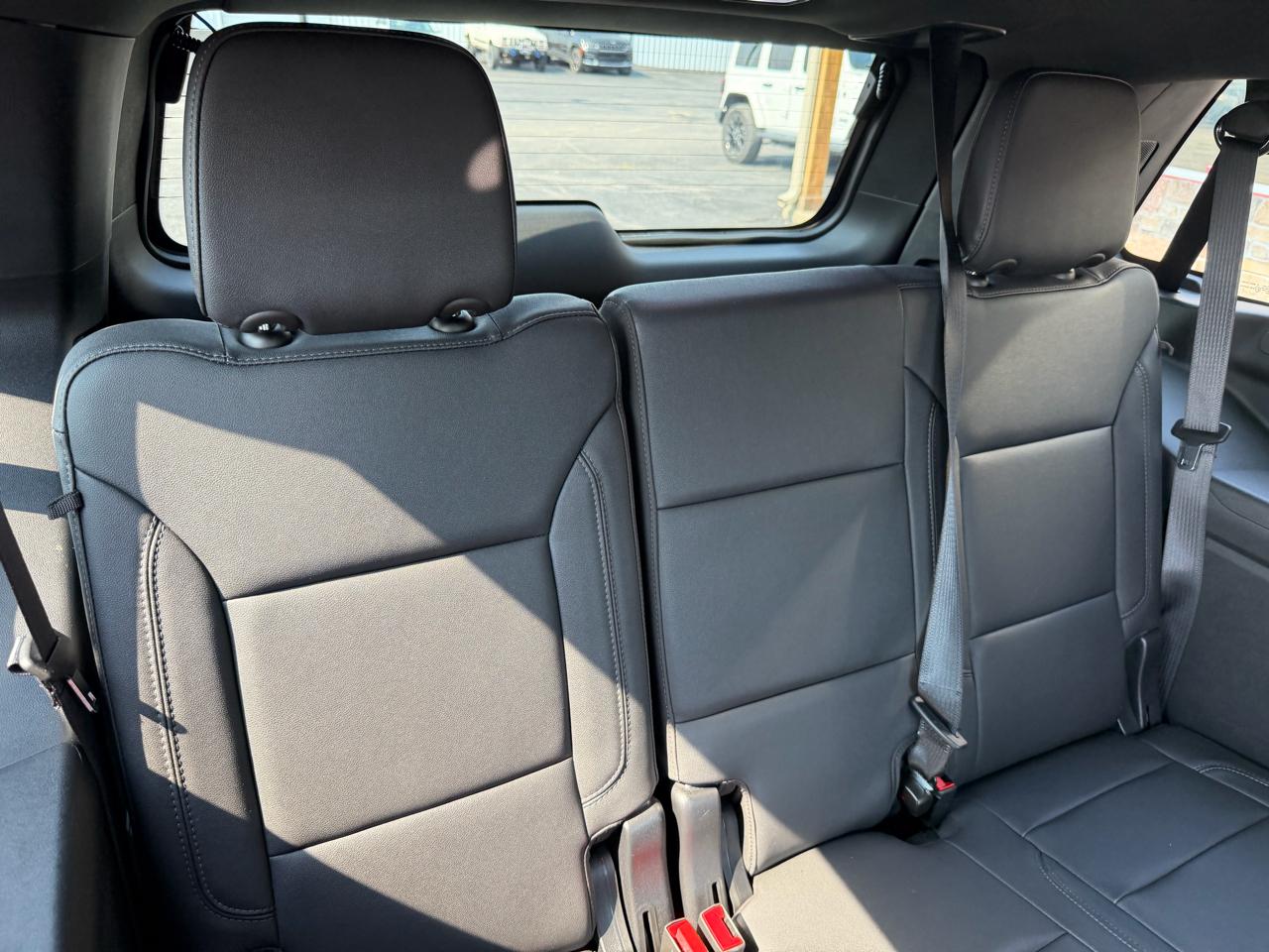 Chevrolet Tahoe 4WD 4dr Z71 2023