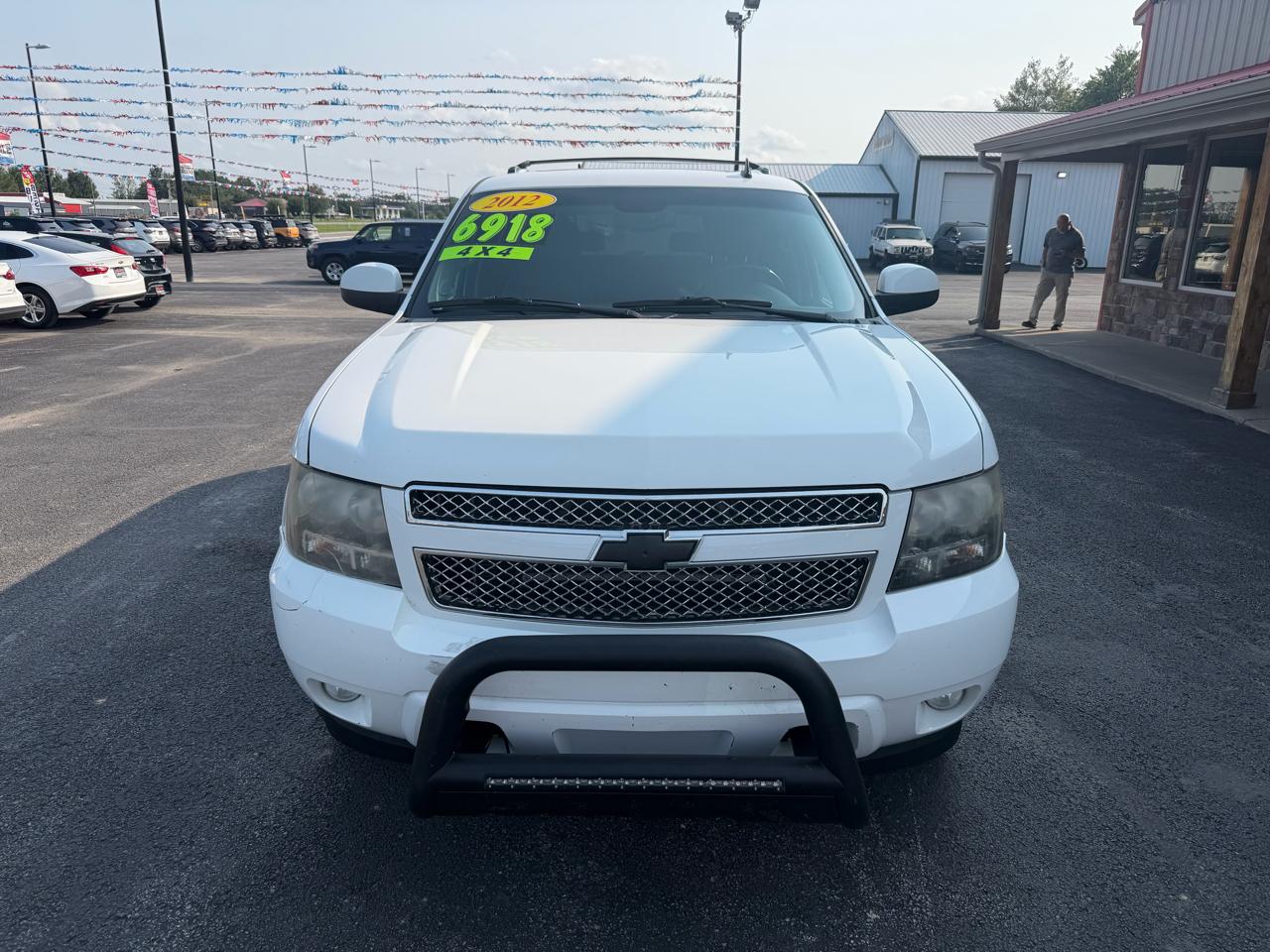 Chevrolet Suburban 4WD 4dr 1500 LT 2012