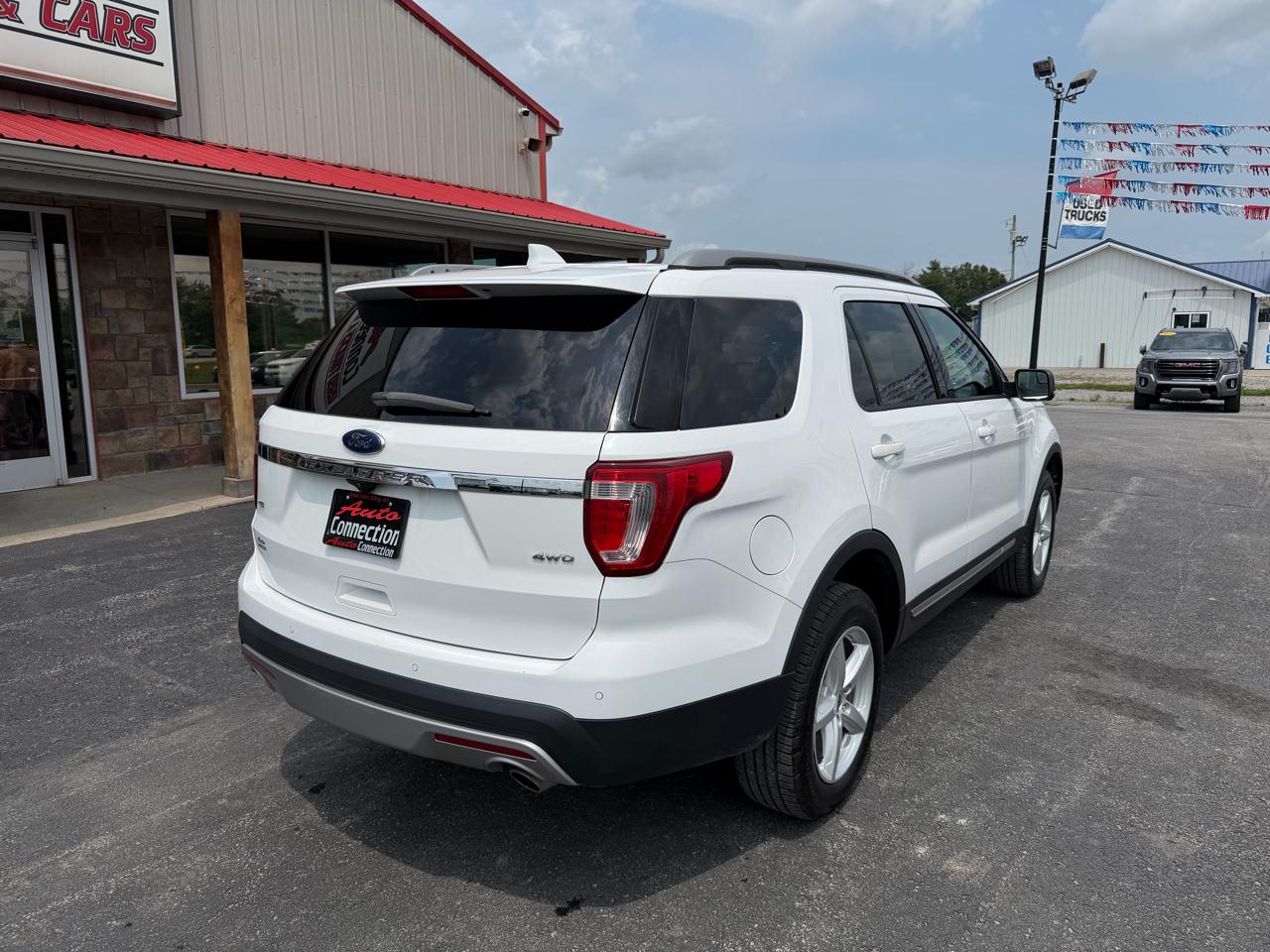 Ford Explorer XLT 4WD 2017