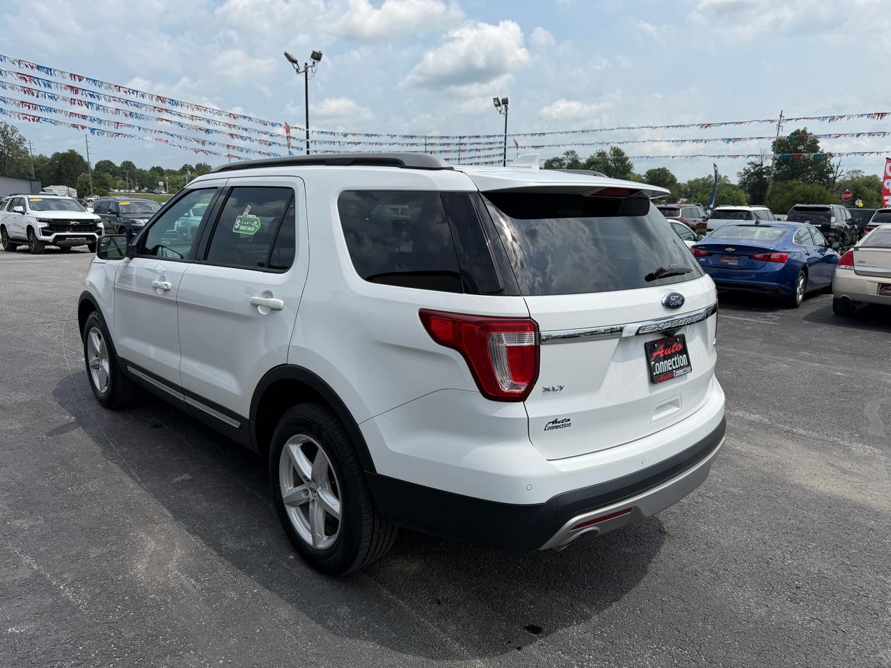 Ford Explorer XLT 4WD 2017