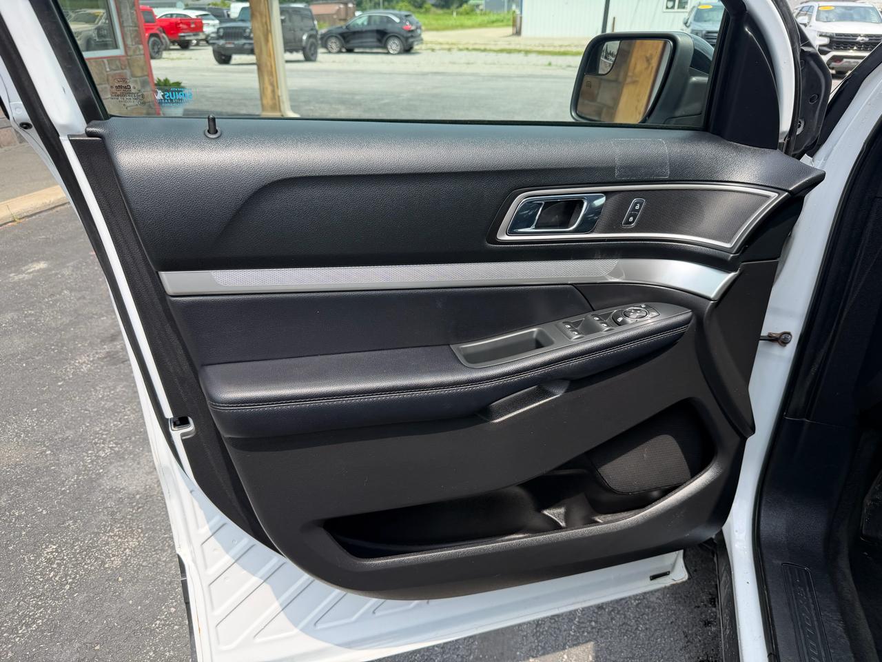 Ford Explorer XLT 4WD 2017