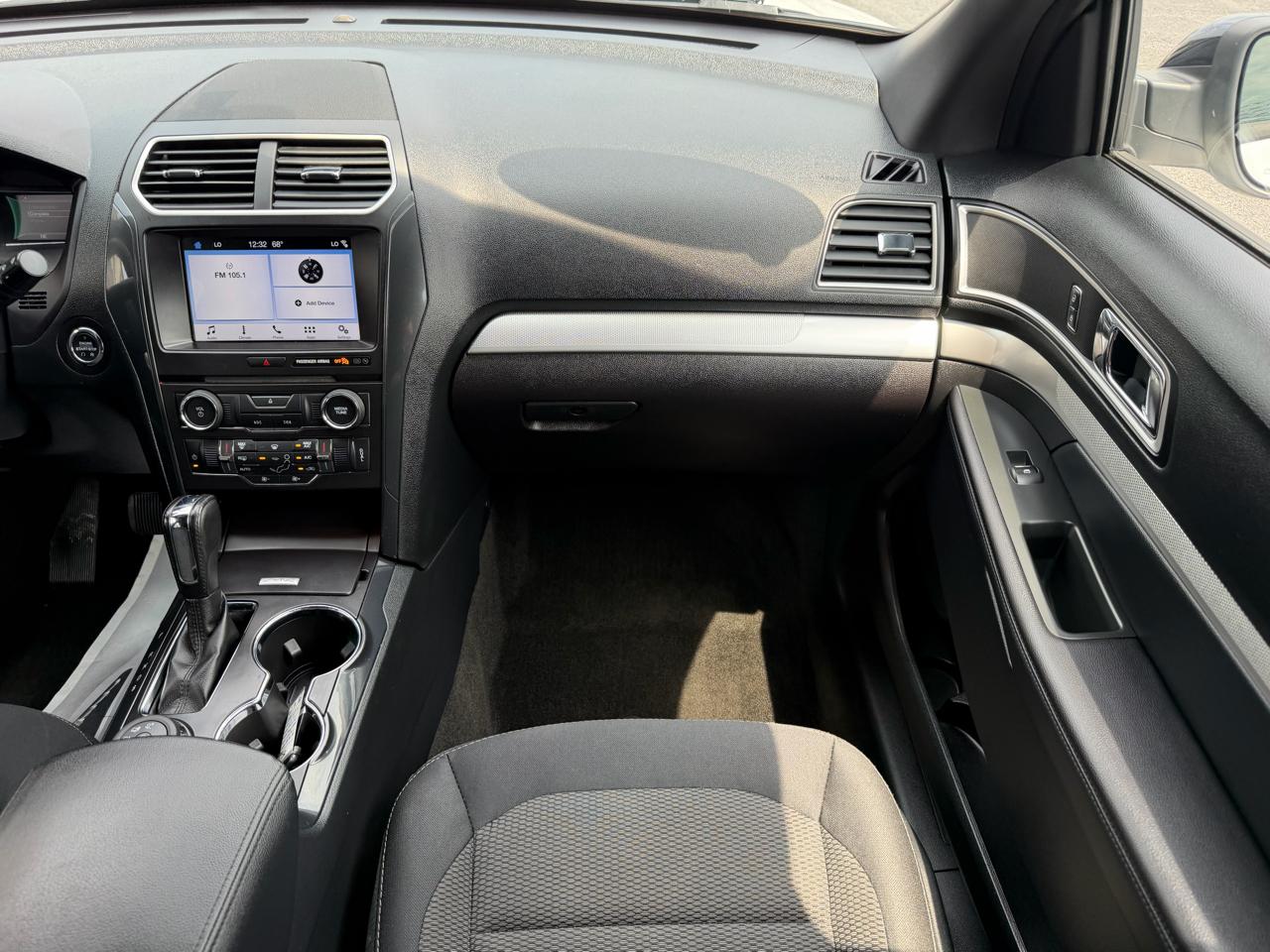 Ford Explorer XLT 4WD 2017