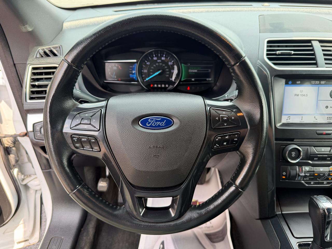 Ford Explorer XLT 4WD 2017