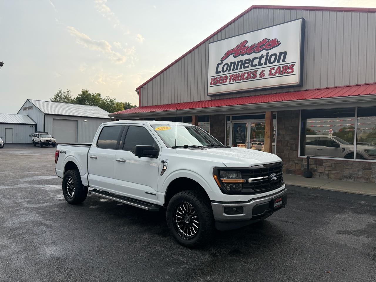 2024 Ford F-150 4WD SuperCrew 150" XLT