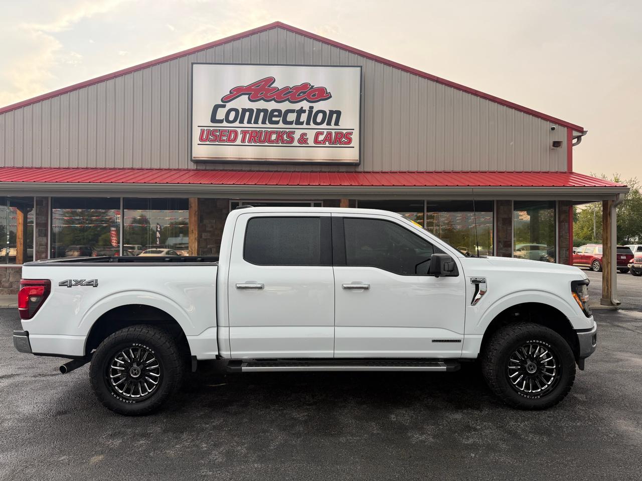 Ford F-150 4WD SuperCrew 150" XLT 2024