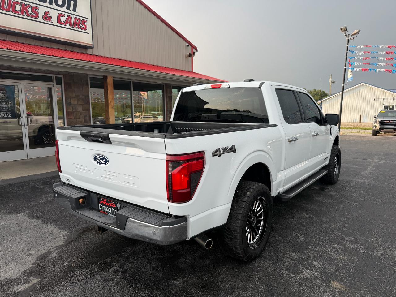 Ford F-150 4WD SuperCrew 150" XLT 2024