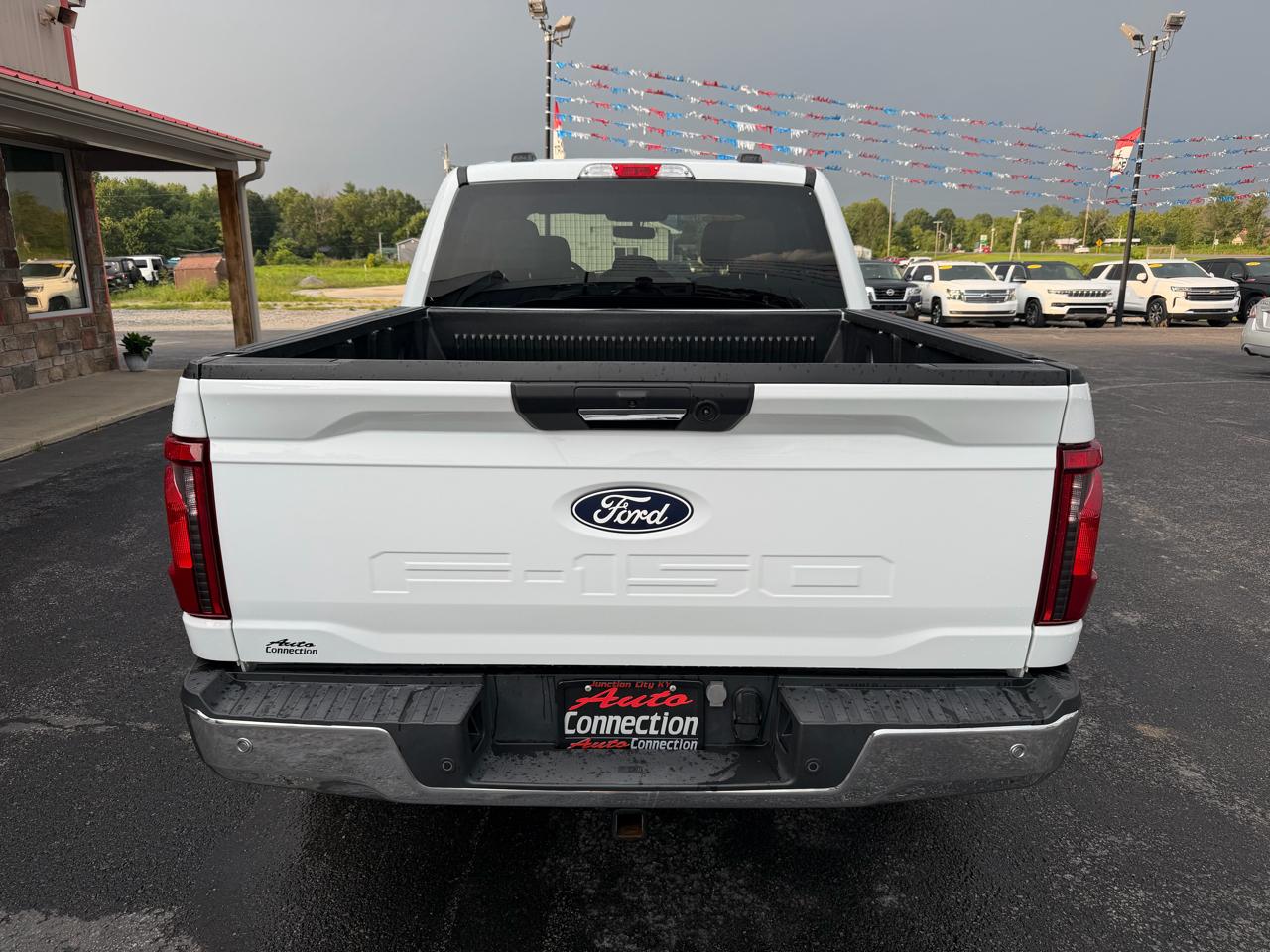 Ford F-150 4WD SuperCrew 150" XLT 2024
