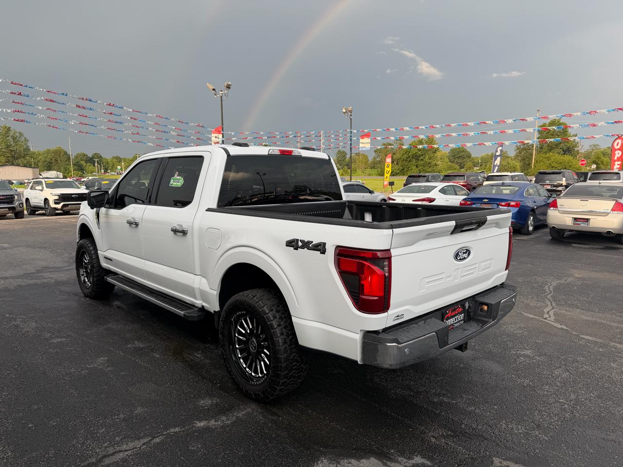 Ford F-150 4WD SuperCrew 150" XLT 2024
