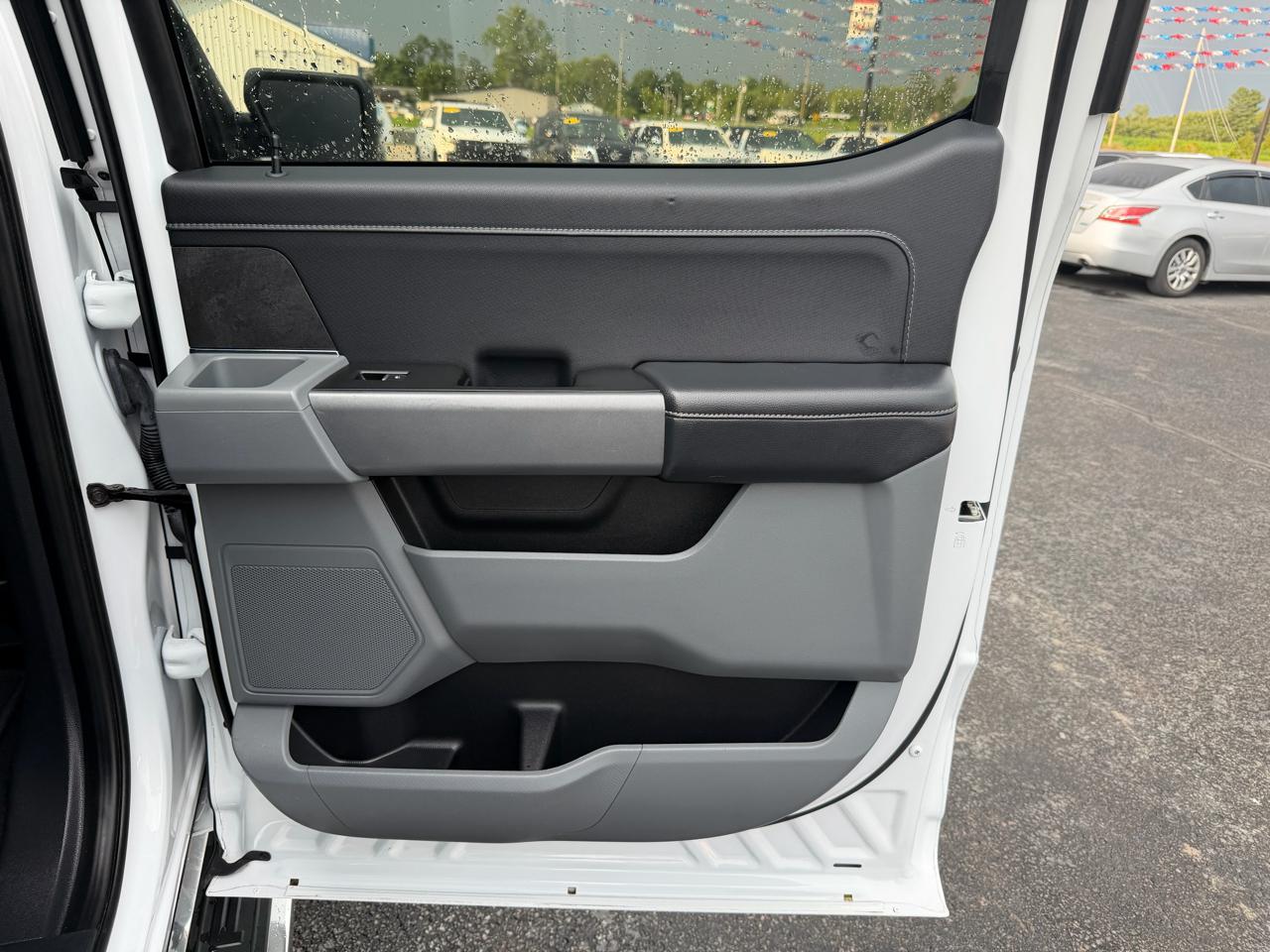 Ford F-150 4WD SuperCrew 150" XLT 2024