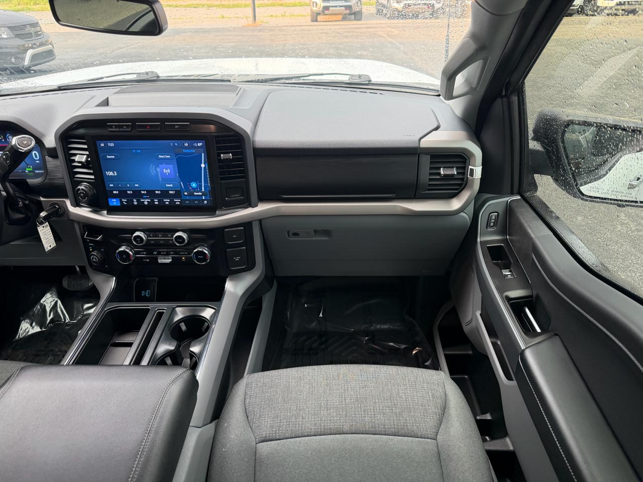 Ford F-150 4WD SuperCrew 150" XLT 2024