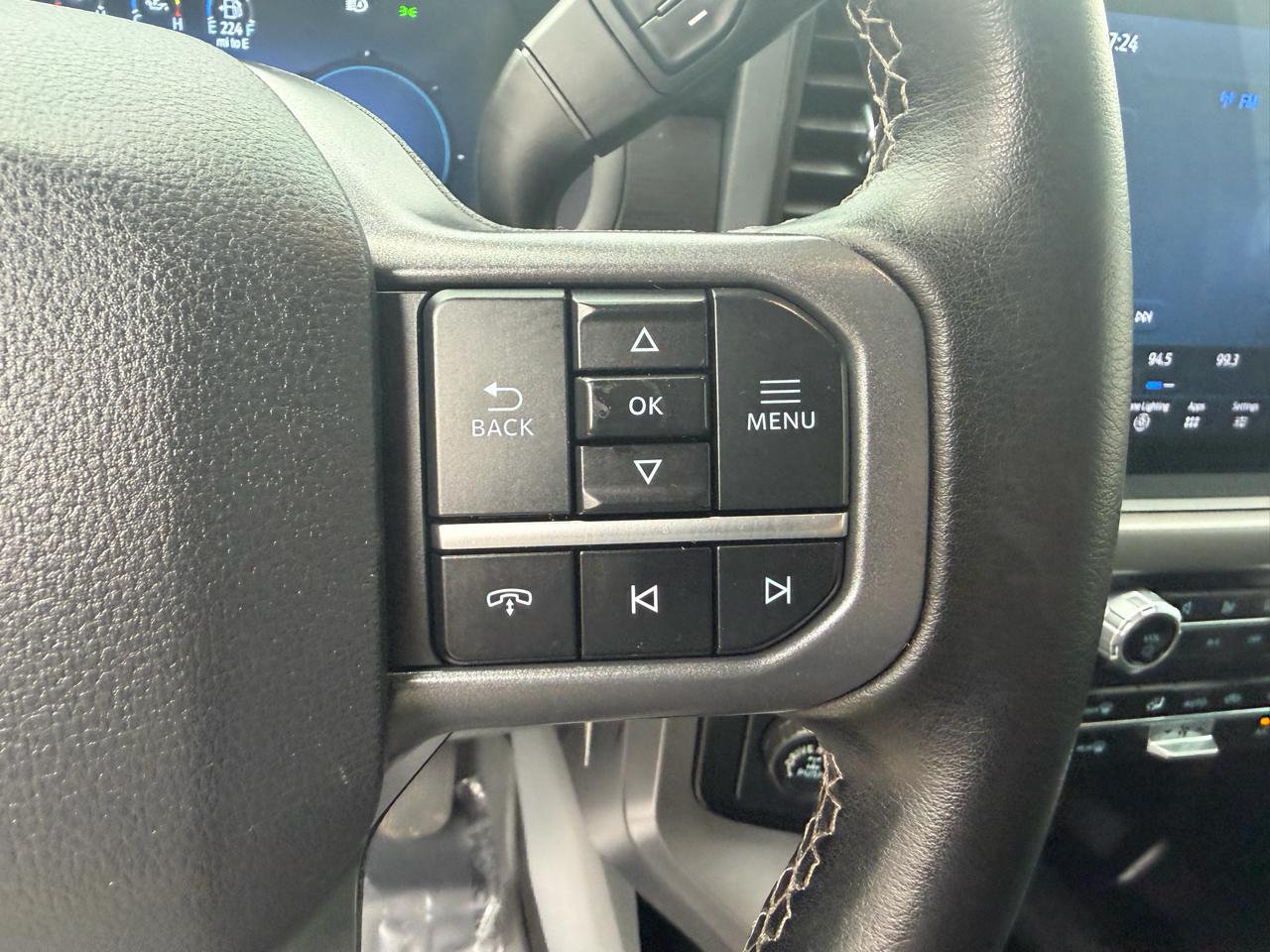 Ford F-150 4WD SuperCrew 150" XLT 2024
