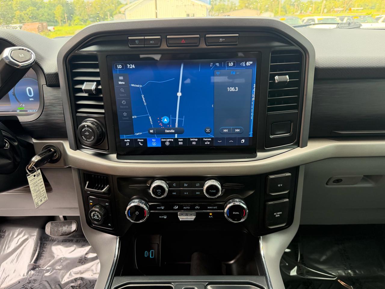 Ford F-150 4WD SuperCrew 150" XLT 2024
