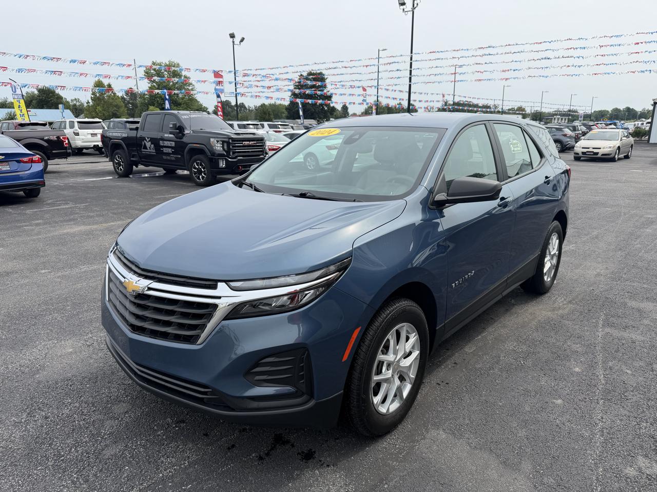 Chevrolet Equinox AWD 4dr LS w/1FL 2024