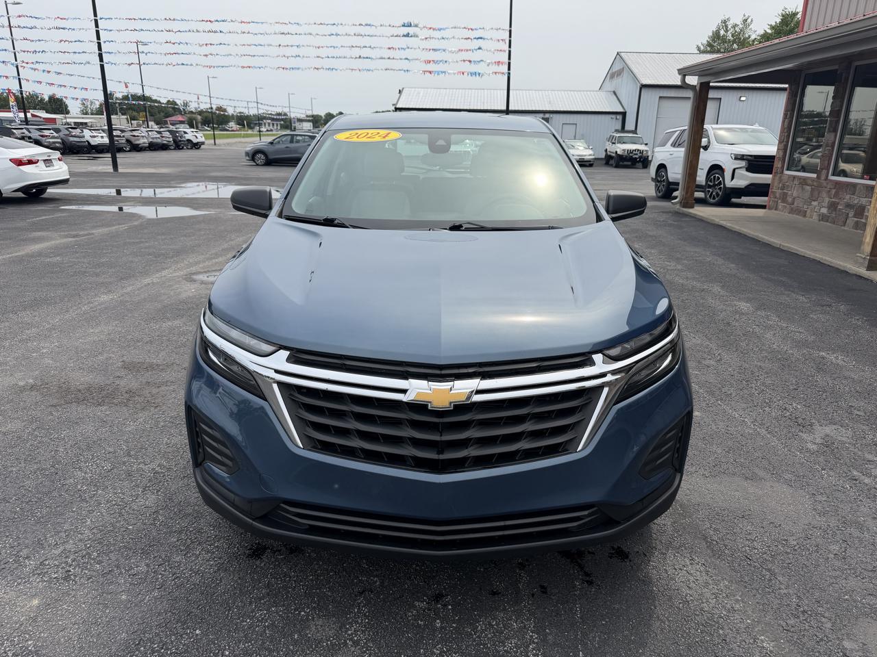 Chevrolet Equinox AWD 4dr LS w/1FL 2024