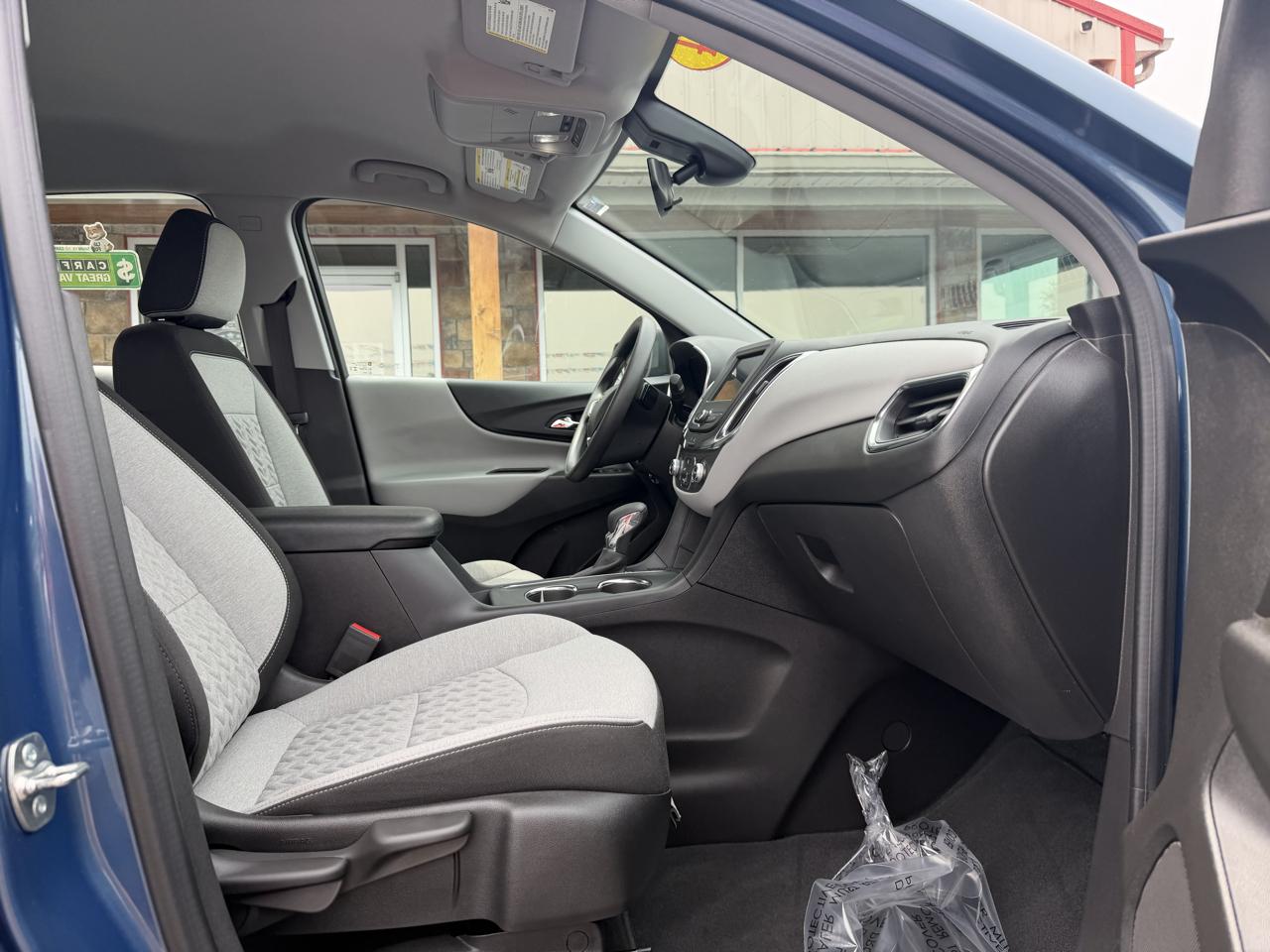 Chevrolet Equinox AWD 4dr LS w/1FL 2024