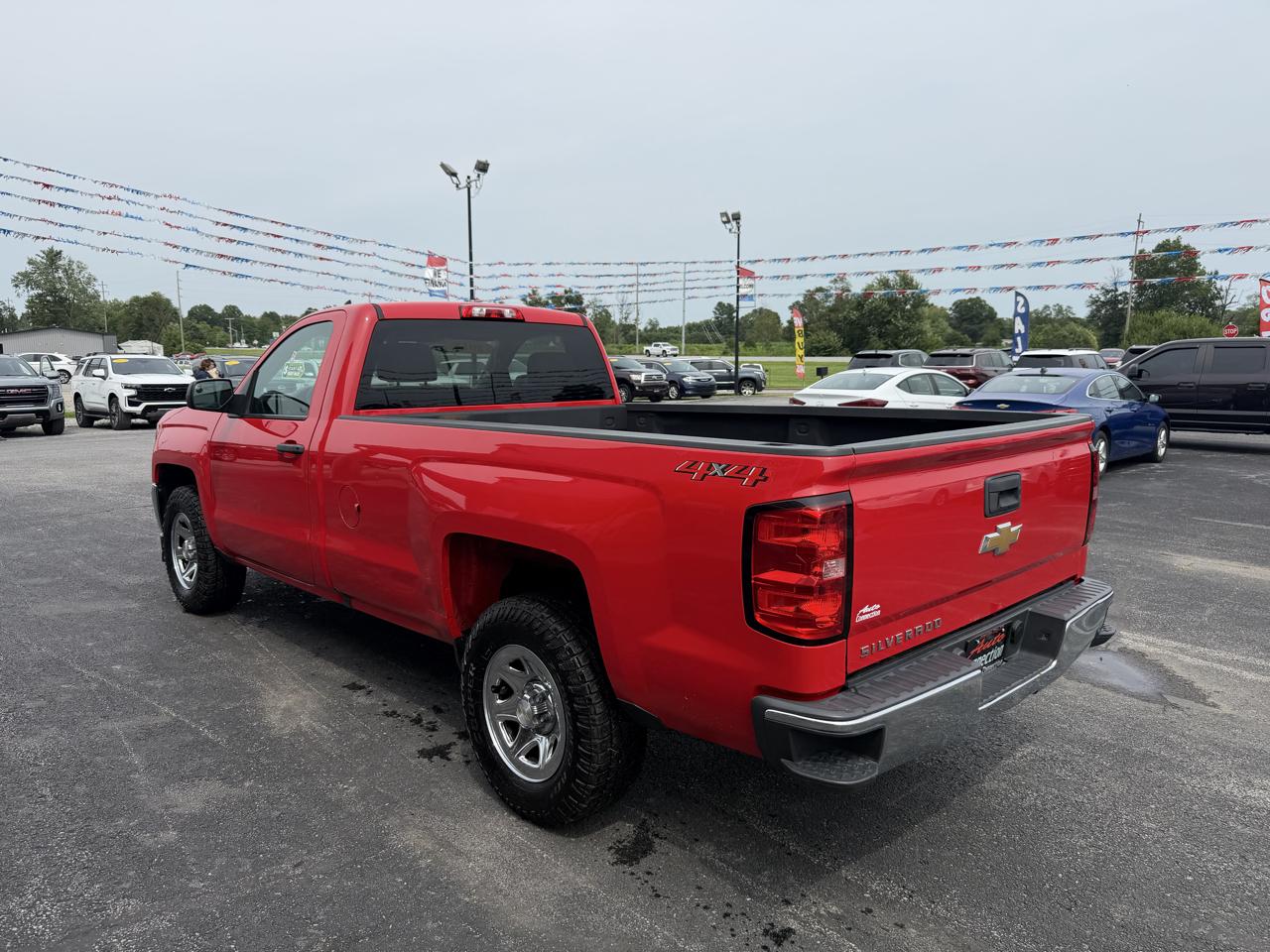 Chevrolet Silverado 1500 4WD Reg Cab 133.0" LS 2018