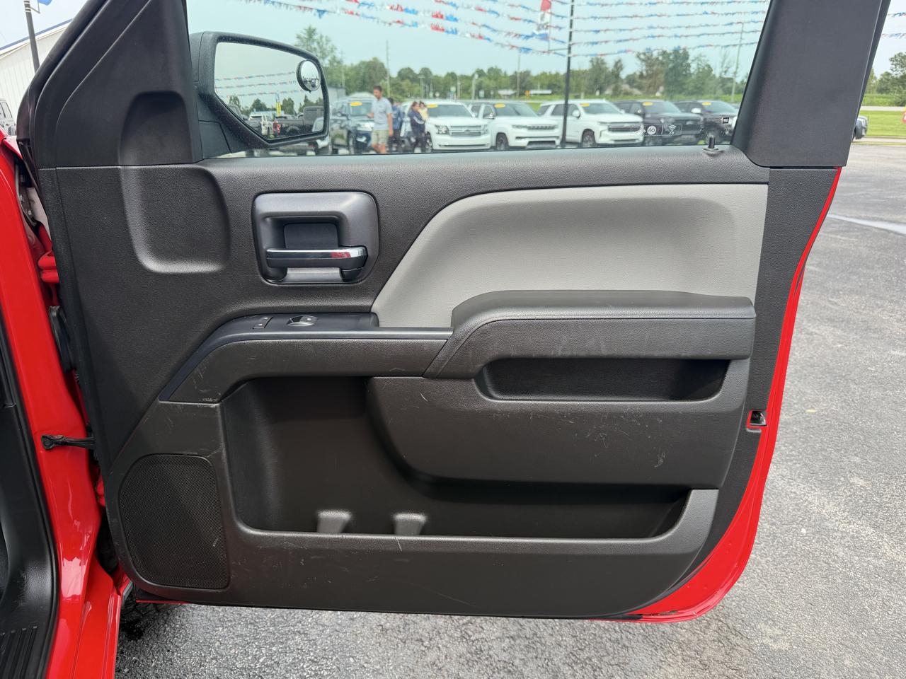 Chevrolet Silverado 1500 4WD Reg Cab 133.0" LS 2018