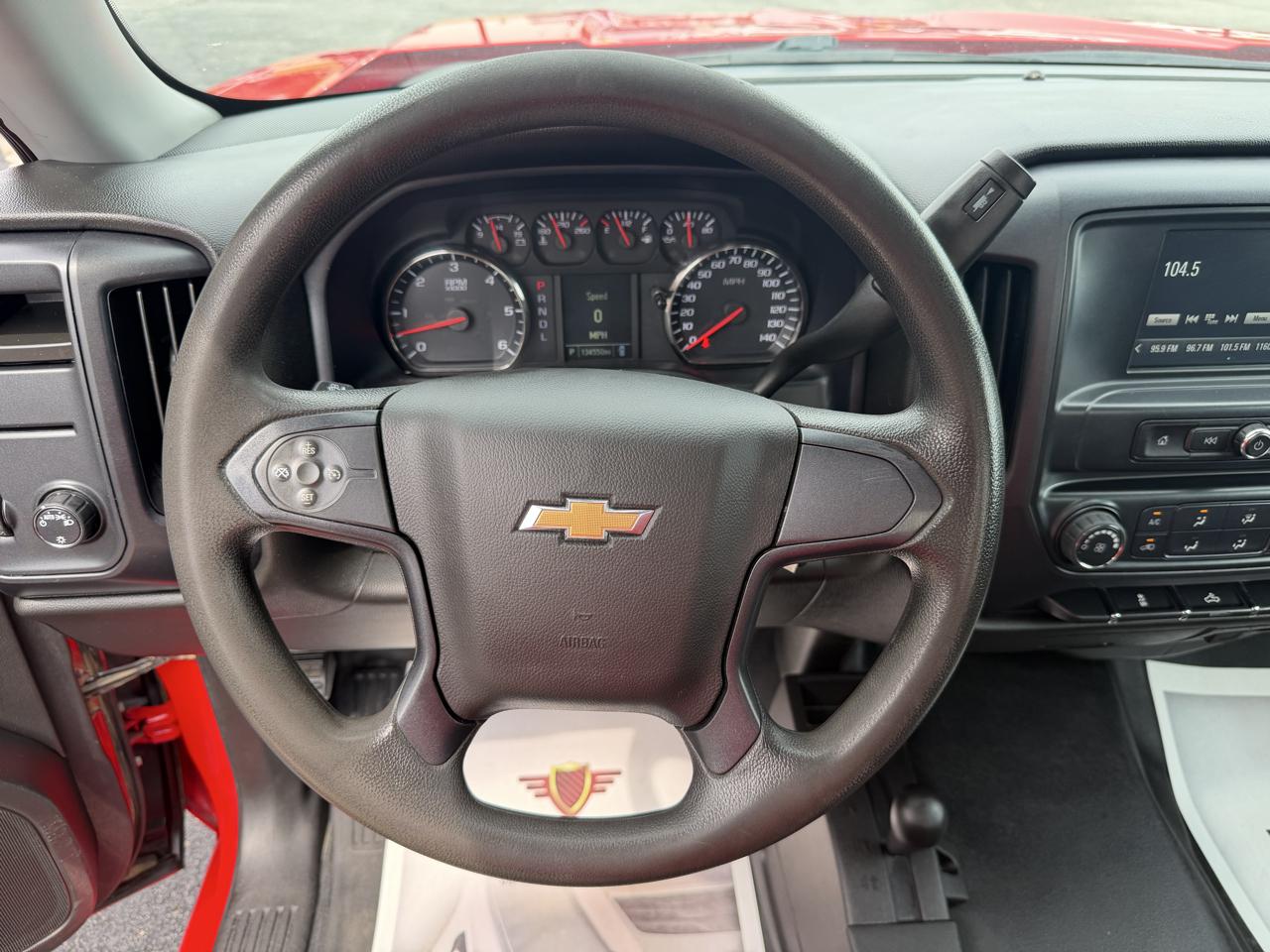 Chevrolet Silverado 1500 4WD Reg Cab 133.0" LS 2018