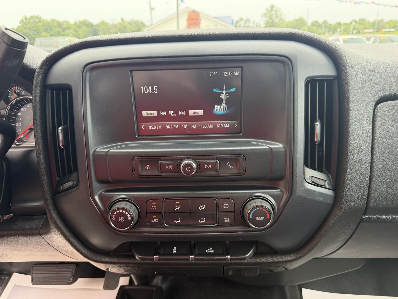 Chevrolet Silverado 1500 4WD Reg Cab 133.0" LS 2018