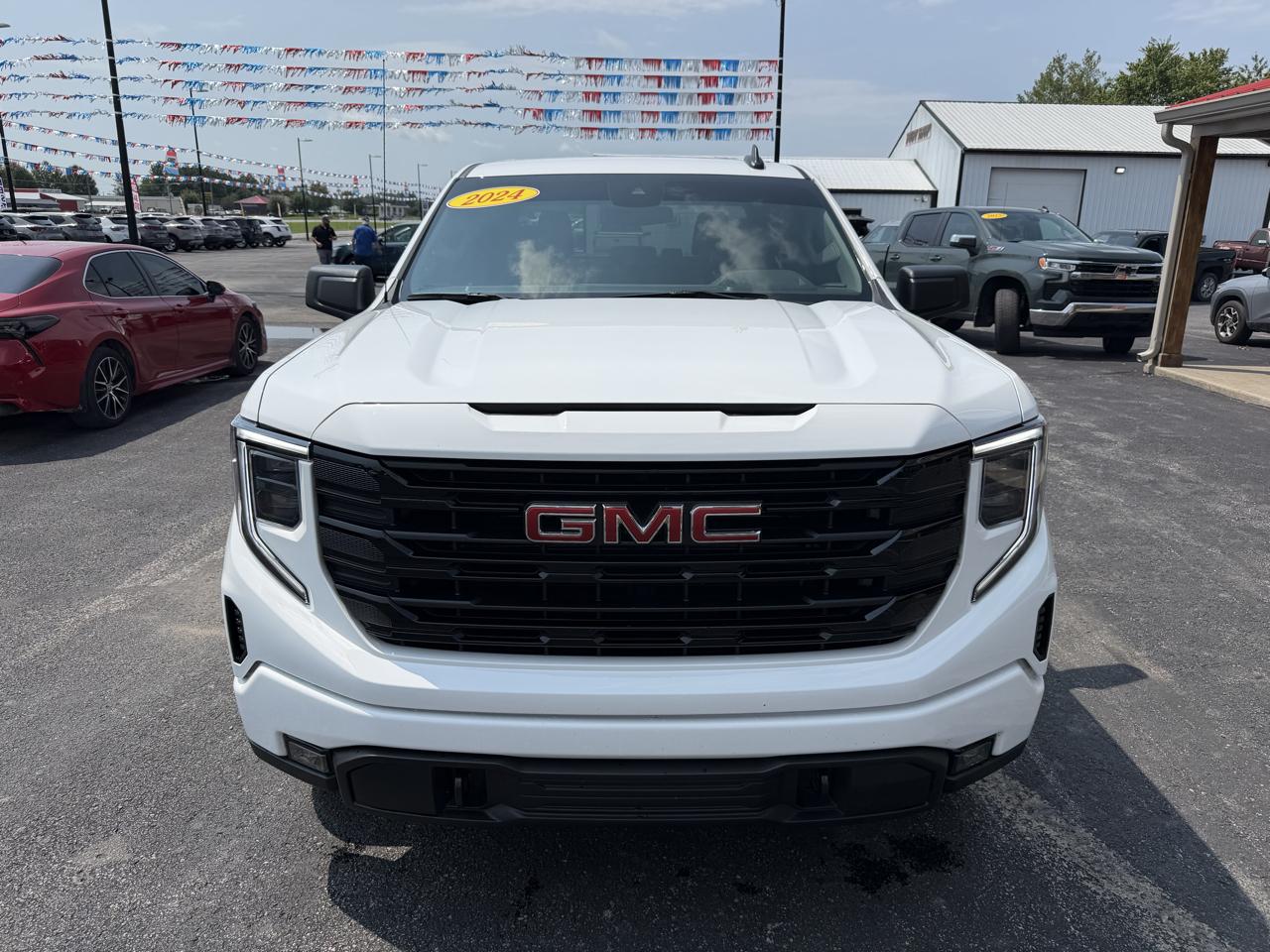 GMC Sierra 1500 4WD Crew Cab 147" Elevation w/3SB 2024