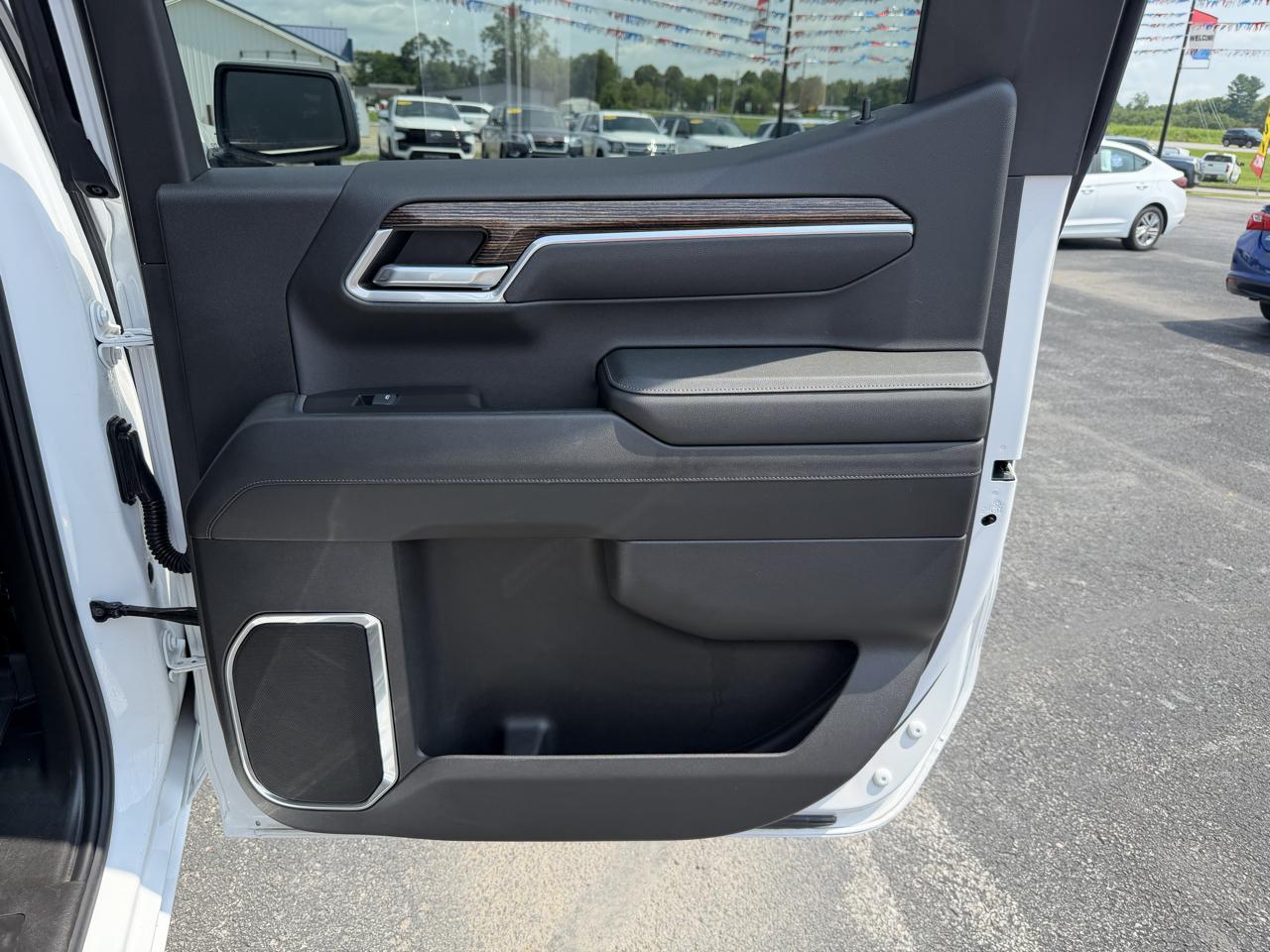 GMC Sierra 1500 4WD Crew Cab 147" Elevation w/3SB 2024