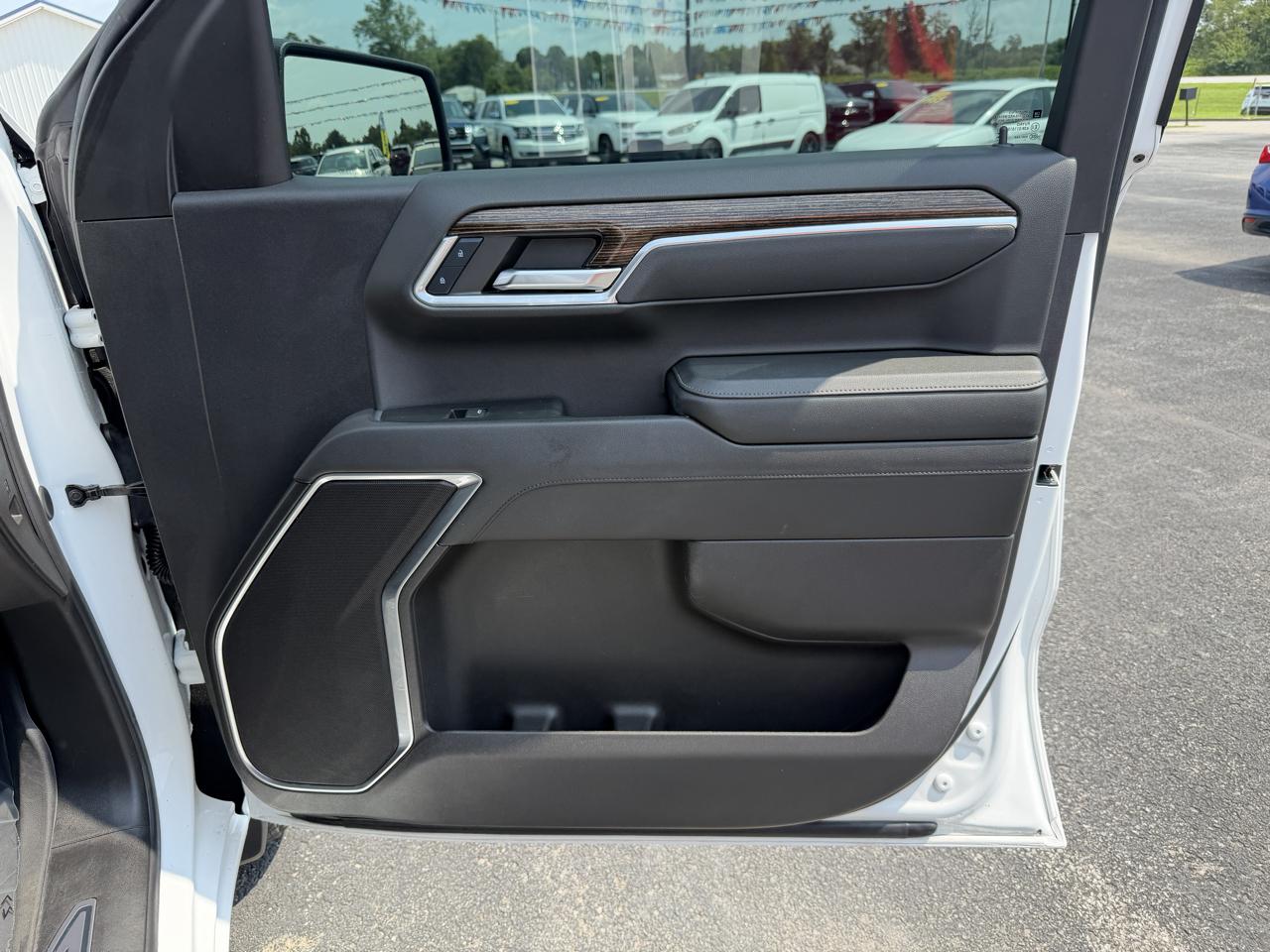 GMC Sierra 1500 4WD Crew Cab 147" Elevation w/3SB 2024