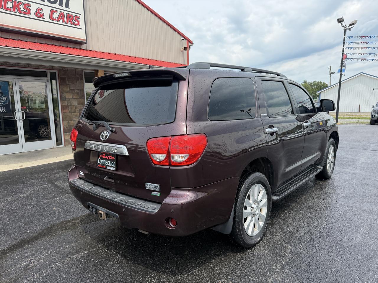 Toyota Sequoia 4WD 5.7L FFV Platinum (Natl) 2014