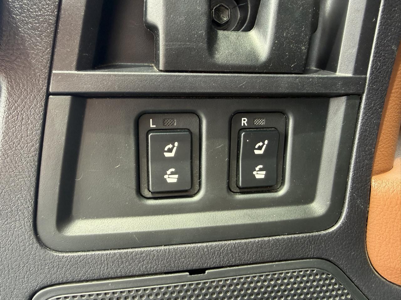 Toyota Sequoia 4WD 5.7L FFV Platinum (Natl) 2014
