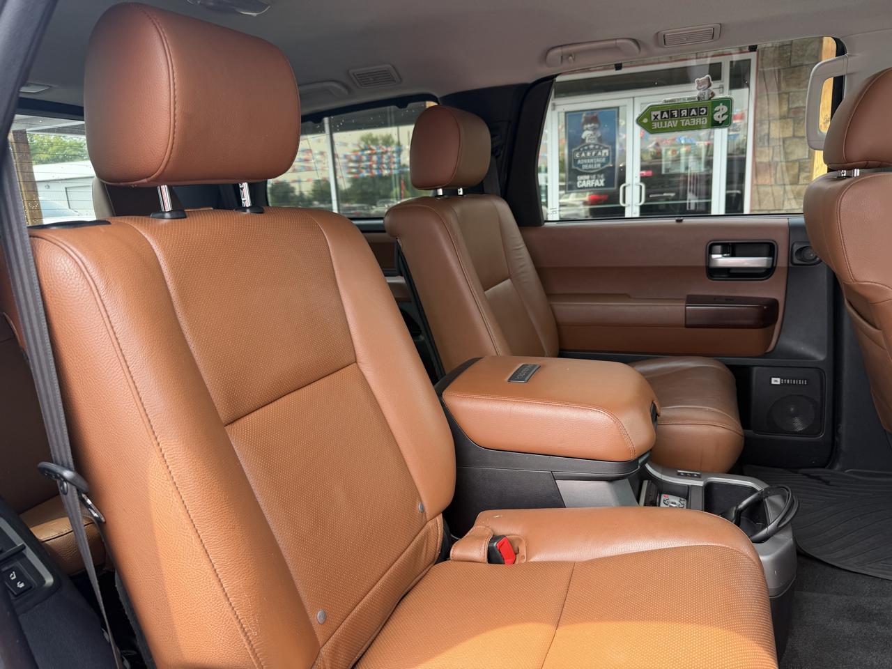 Toyota Sequoia 4WD 5.7L FFV Platinum (Natl) 2014