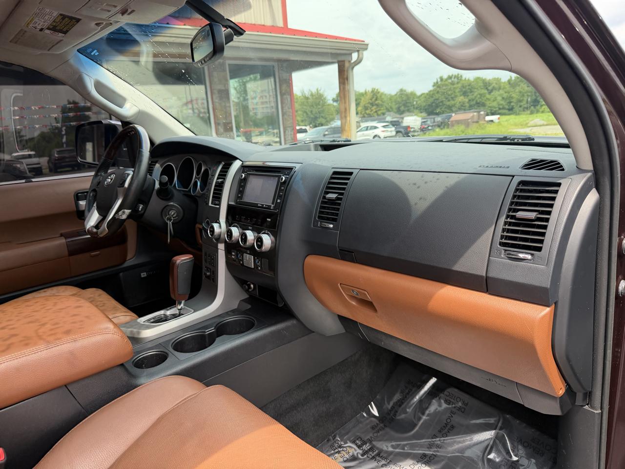 Toyota Sequoia 4WD 5.7L FFV Platinum (Natl) 2014