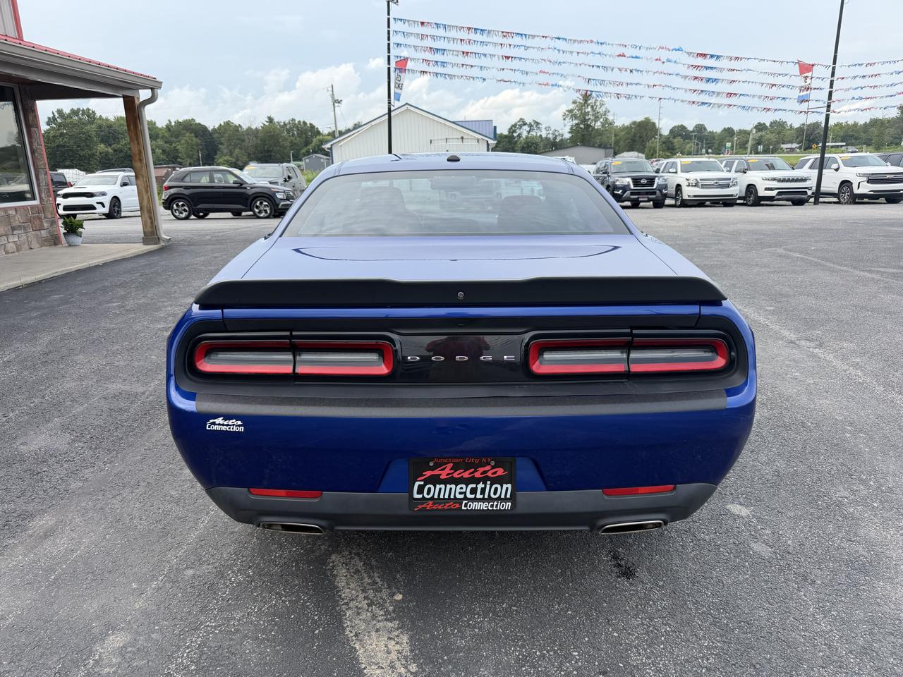 Dodge Challenger SXT RWD 2019
