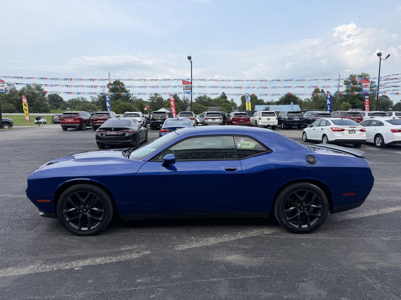 Dodge Challenger SXT RWD 2019