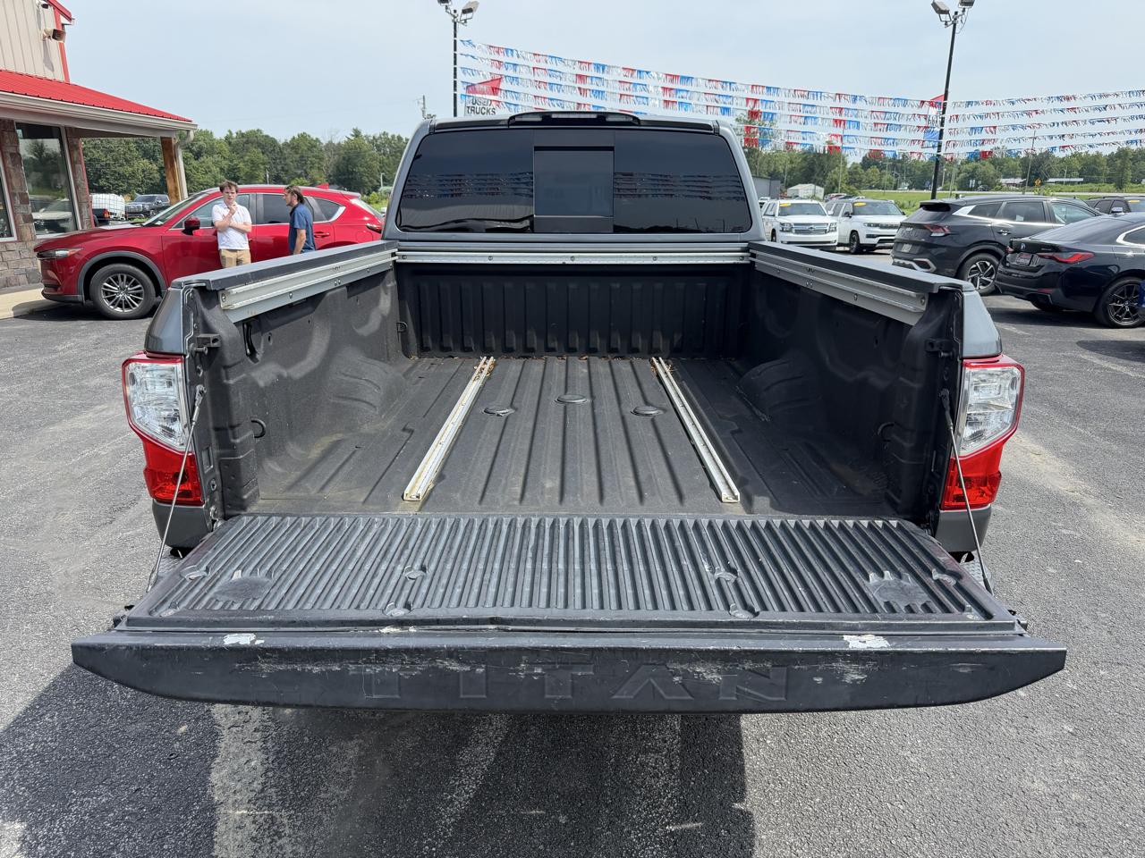 Nissan Titan XD 4x4 Diesel Crew Cab PRO-4X 2017