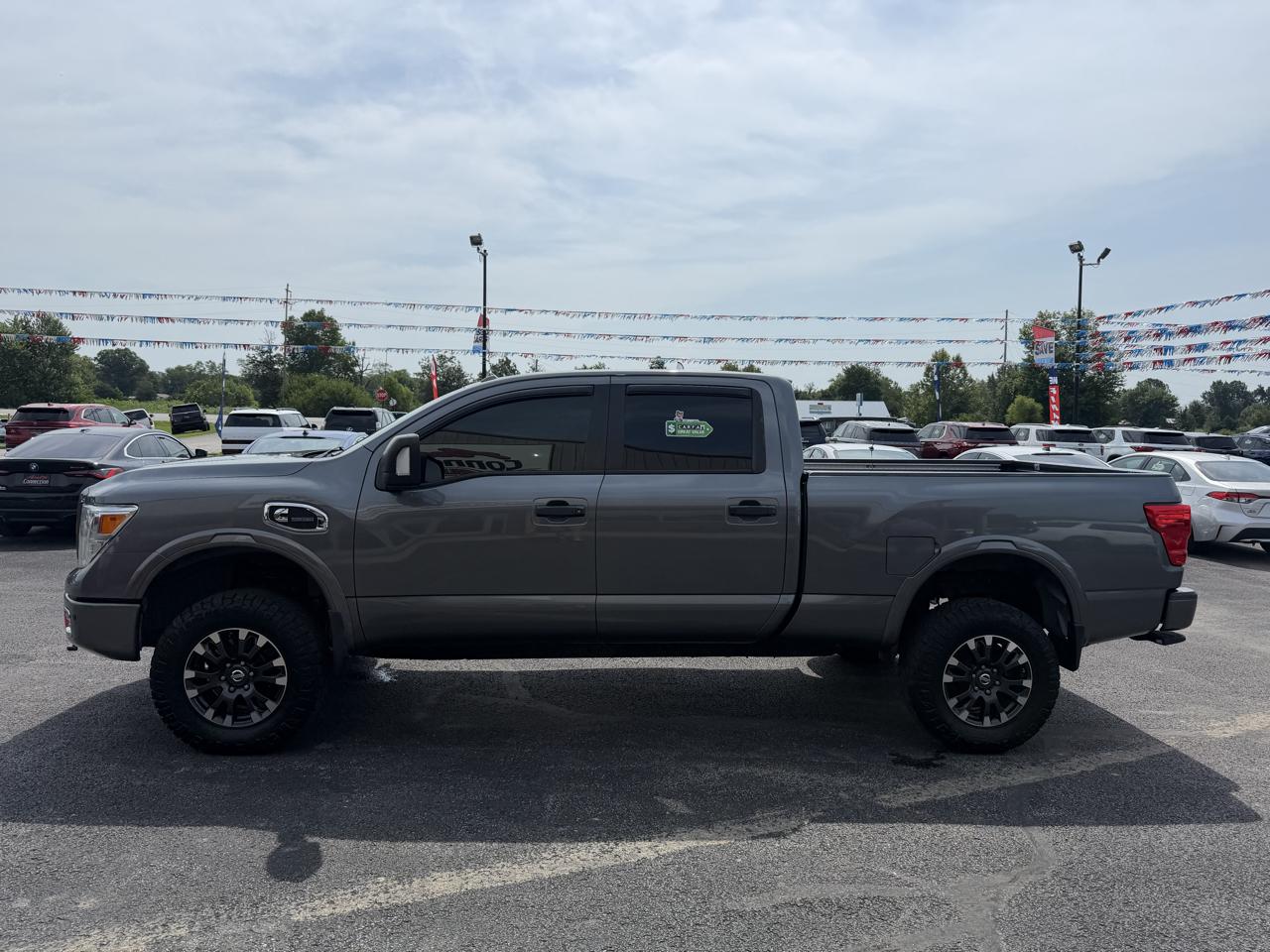 Nissan Titan XD 4x4 Diesel Crew Cab PRO-4X 2017
