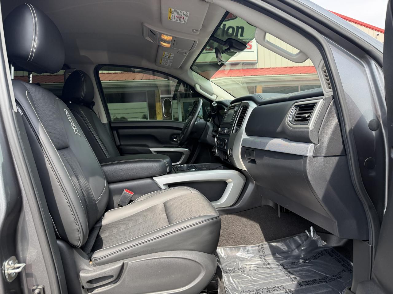 Nissan Titan XD 4x4 Diesel Crew Cab PRO-4X 2017