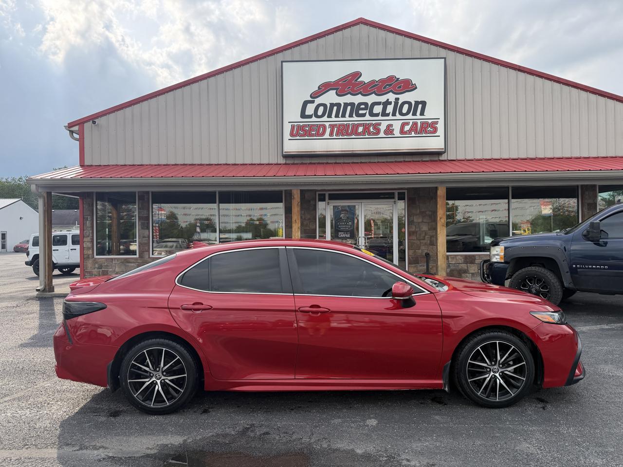 Toyota Camry SE Auto AWD (Natl) 2022