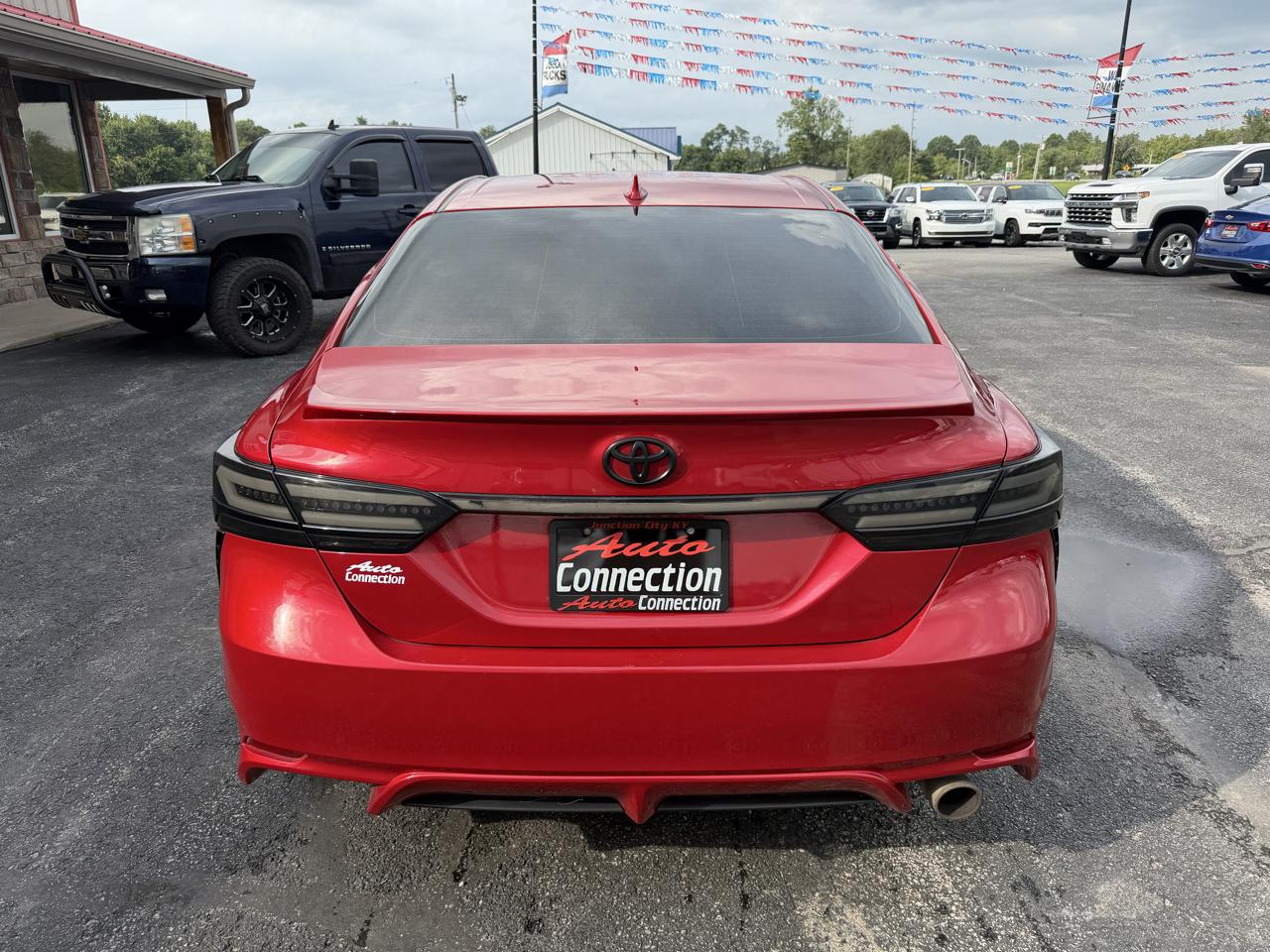 Toyota Camry SE Auto AWD (Natl) 2022